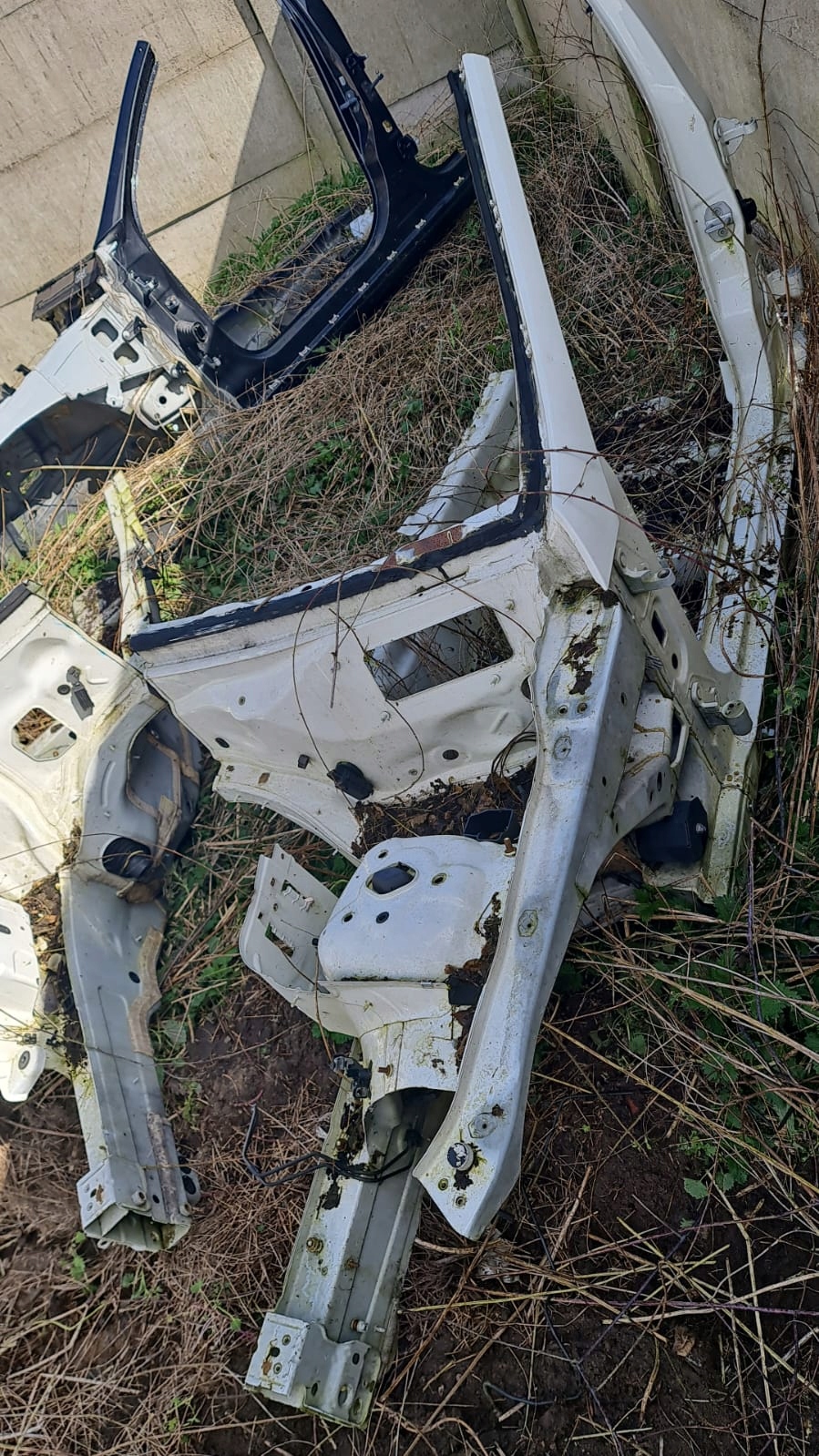 MERCEDES C W204 204 ĆWIARTKA LEWY PRZÓD LEWA PRZEDNIA PODŁUŻNICA