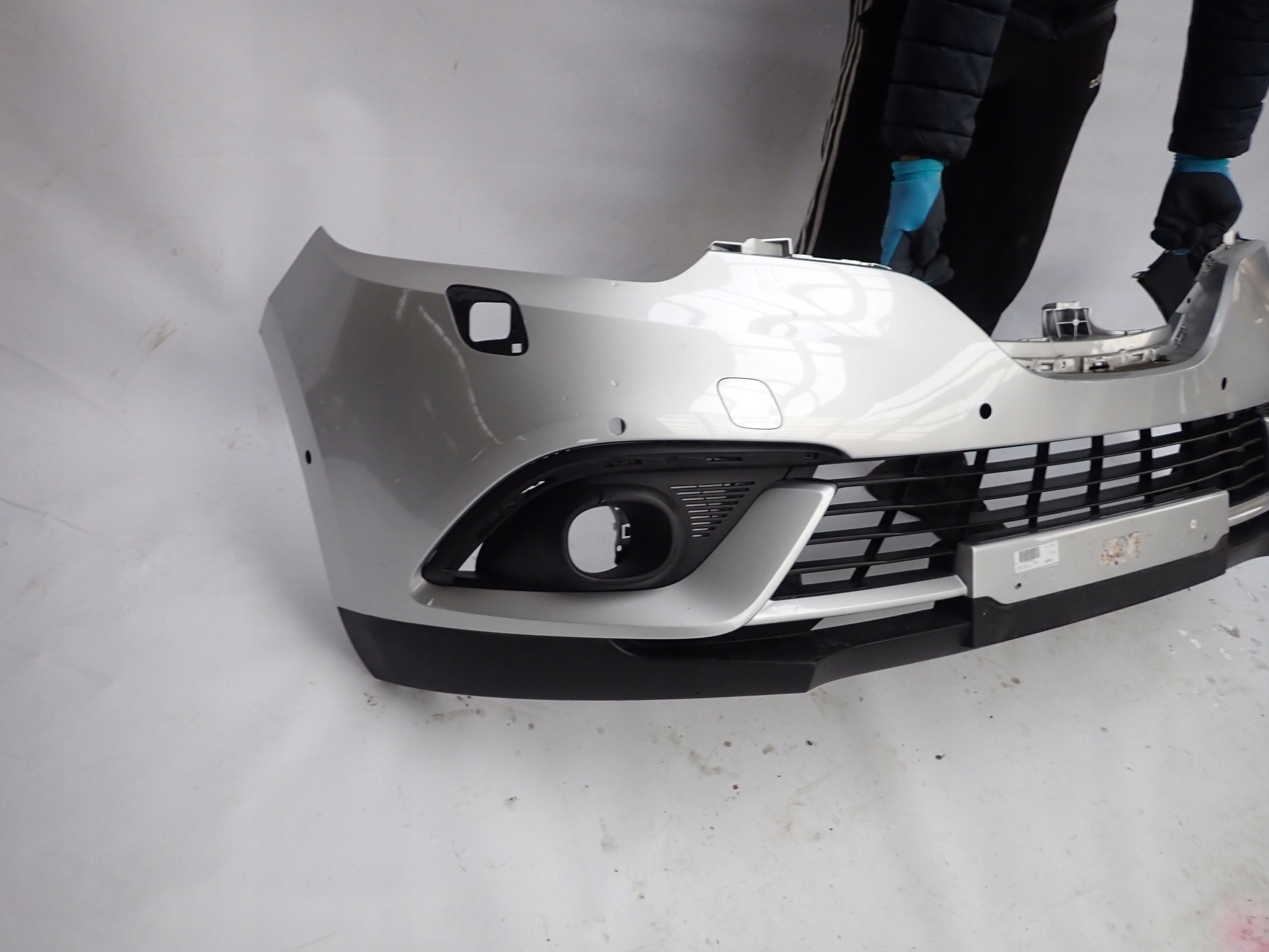 RENAULT SCENIC IV 4 16-20 bumper front washer 6XPDC 620224328R