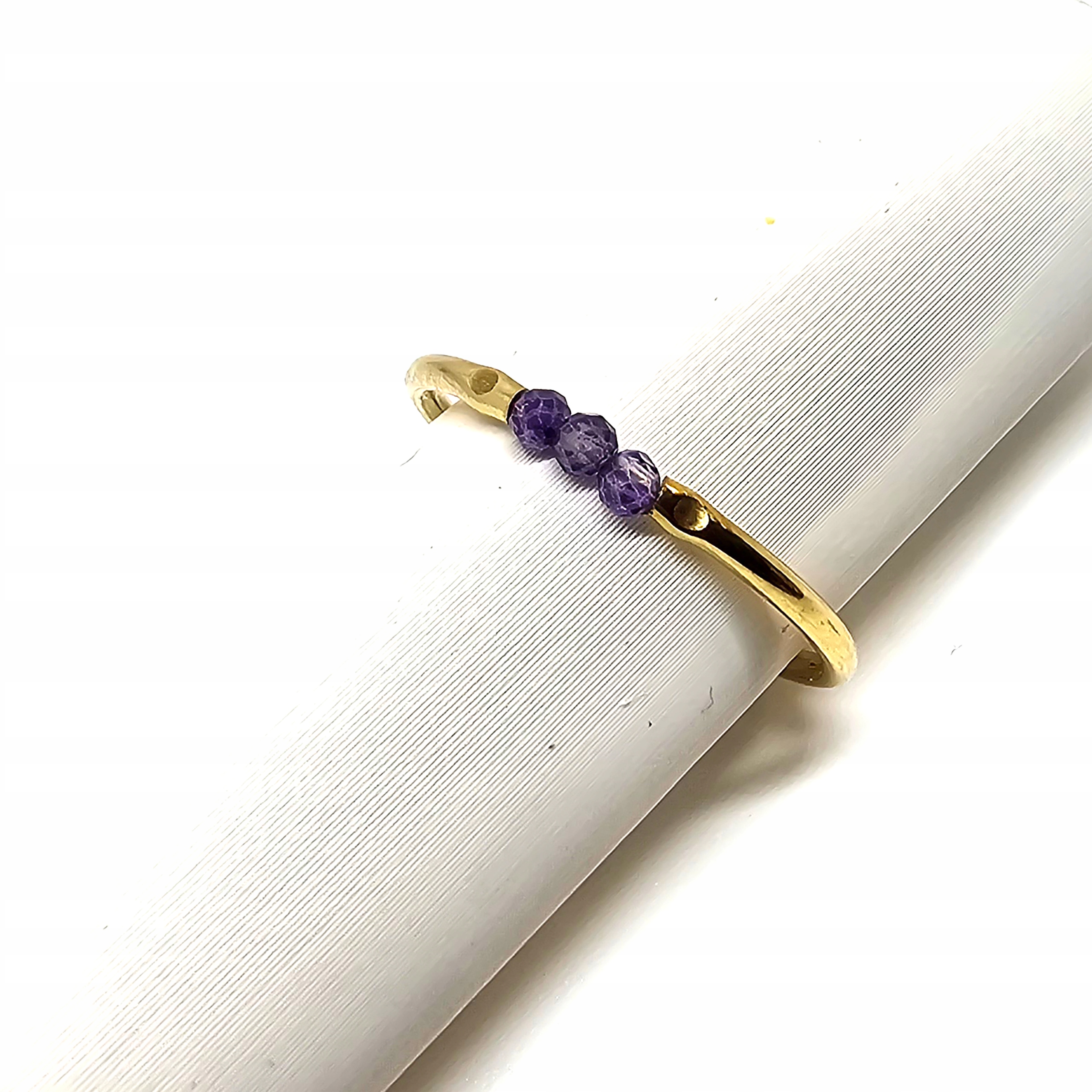 Zlatý prstýnek s přírodním ametystem a ametyst ze zlata, zlato 585