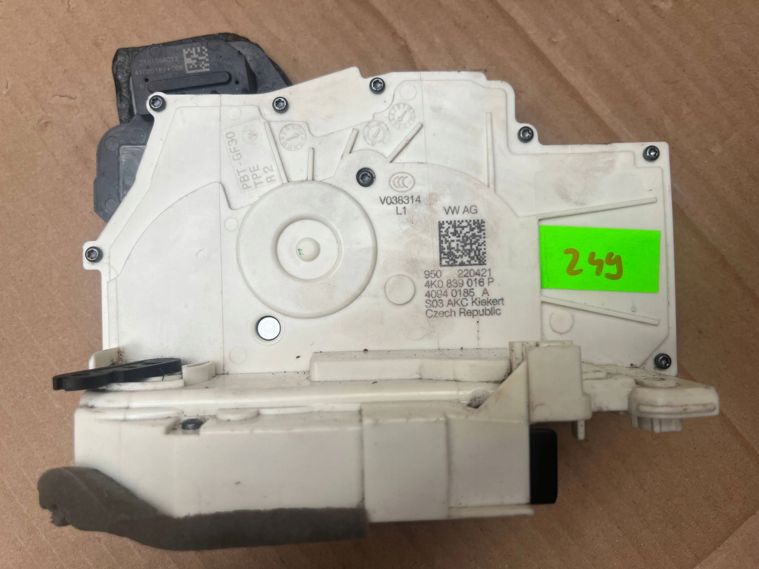 AUDI A7 4K8 lock door right rear part 4K0839016P original !