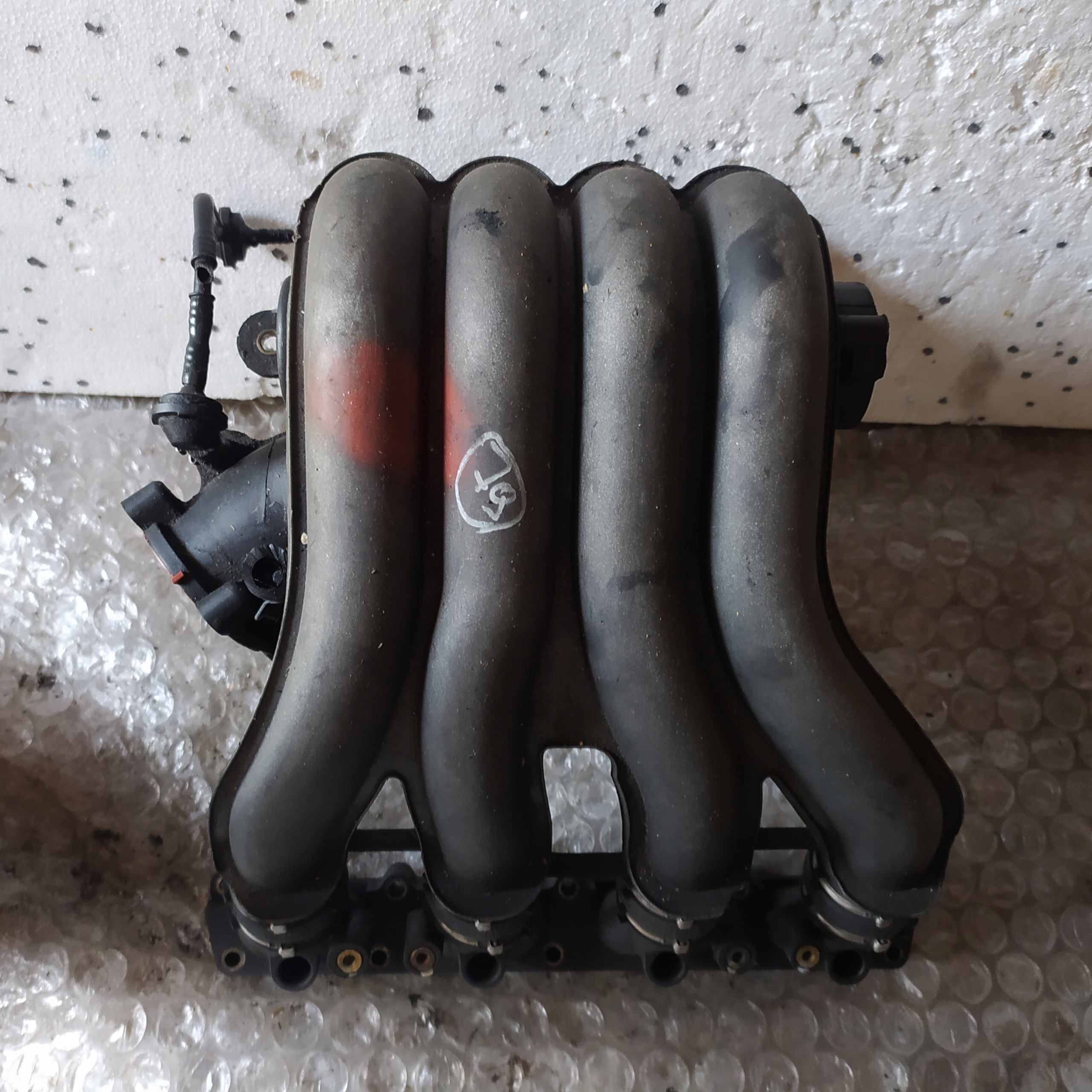 intake manifold Audi A4 B6 2.0 B OE 06B133710AJ