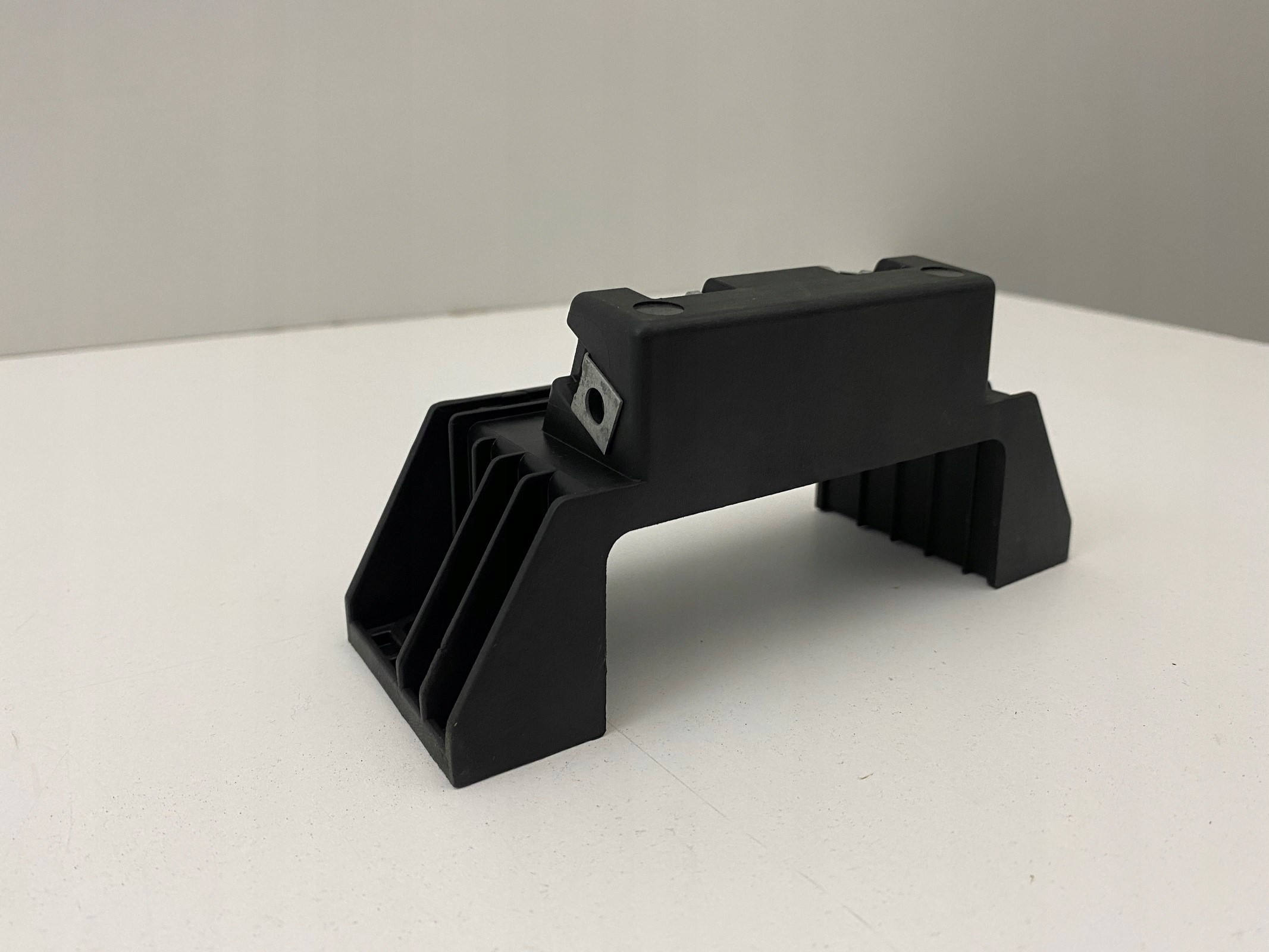 11N0793CP - MCLAREN MP4 12C КРОНШТЕЙН КРІПЛЕННЯ РАМКА 12-