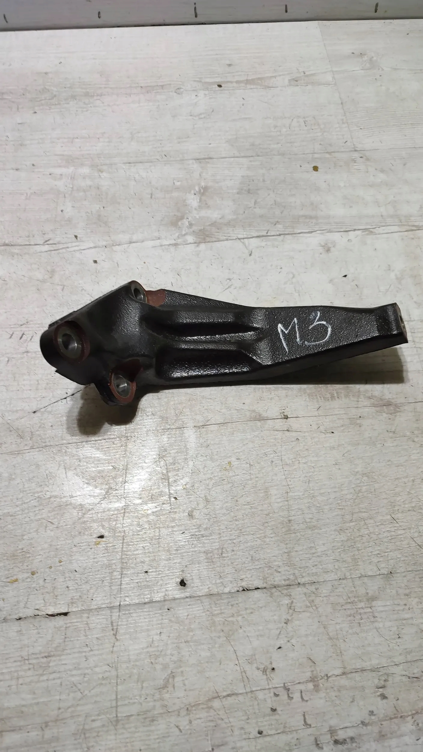 Mazda 3 III BM 17r console engine mount