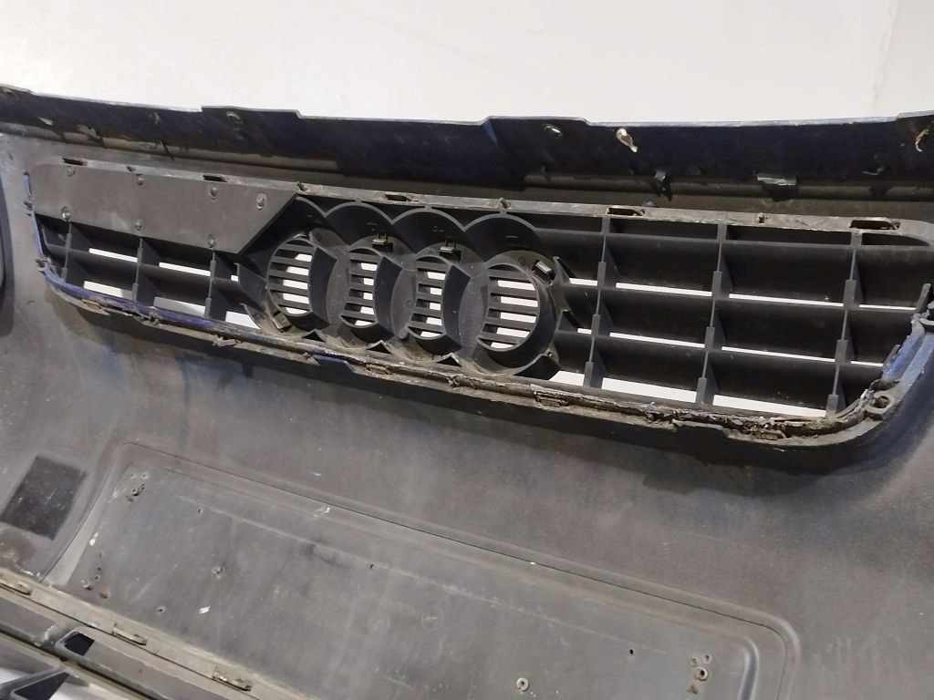 Audi A3 8L nárazník předek přední LZ5K