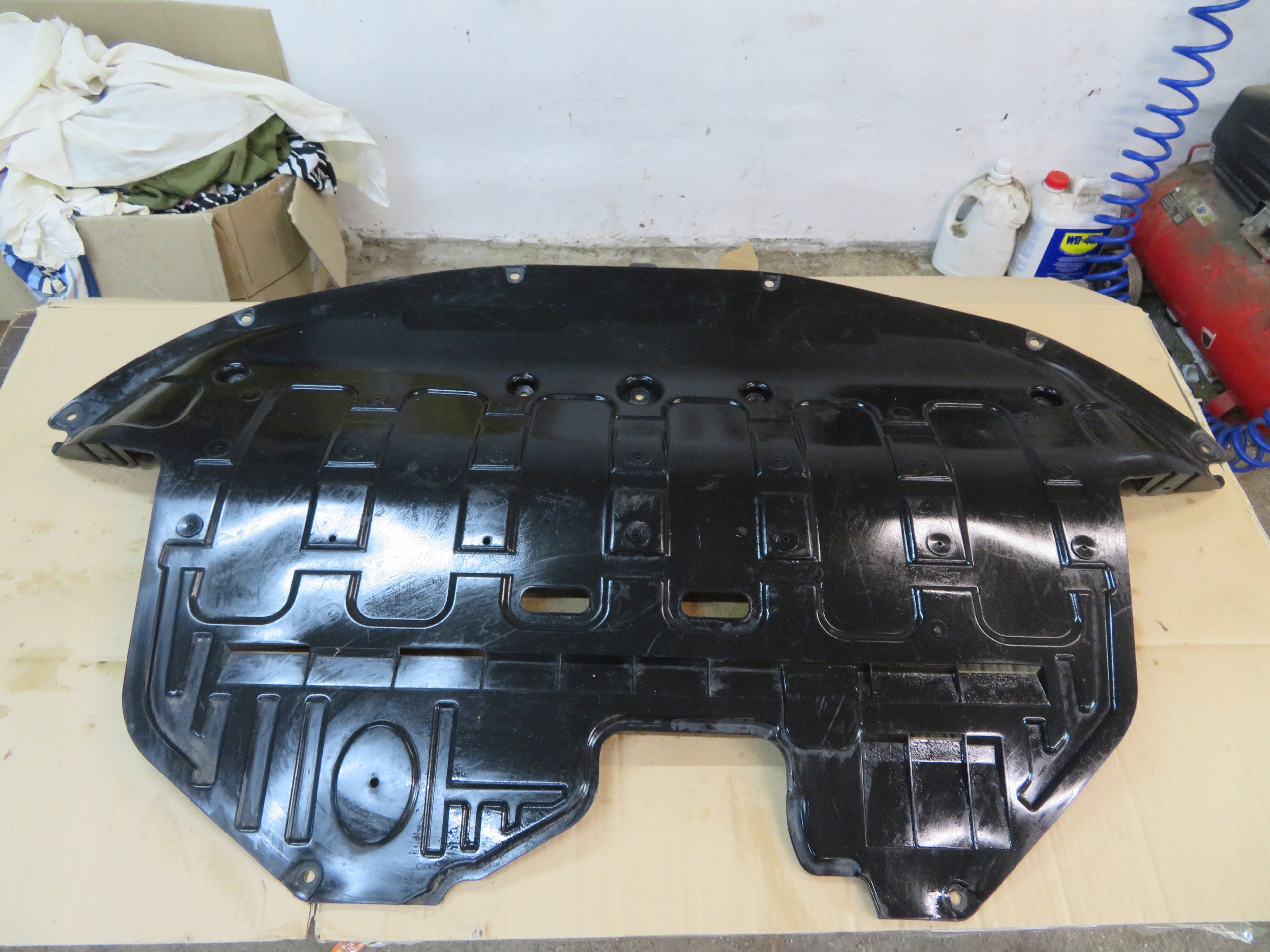 29111-3U500 - HYUNDAI IX35 09-15 ПЛАСТИНА КАПОТА ДВИГУНА