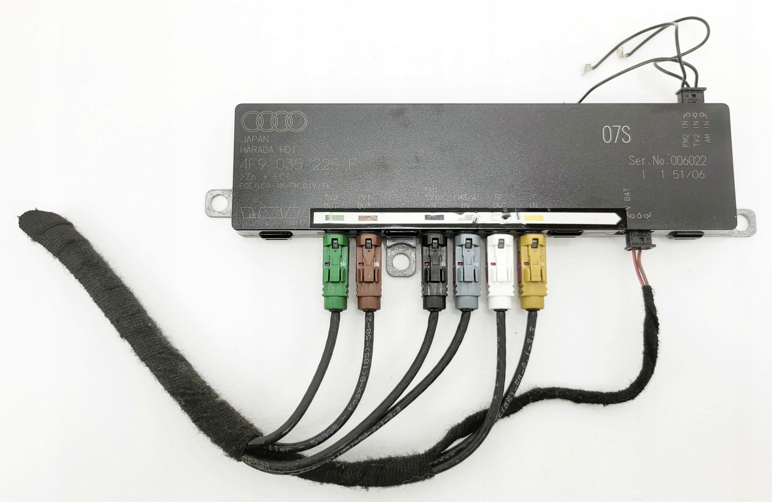 AUDI A6 C6 module antenna amplifier TELEWIZJA TV 4F9035225F KOMBI