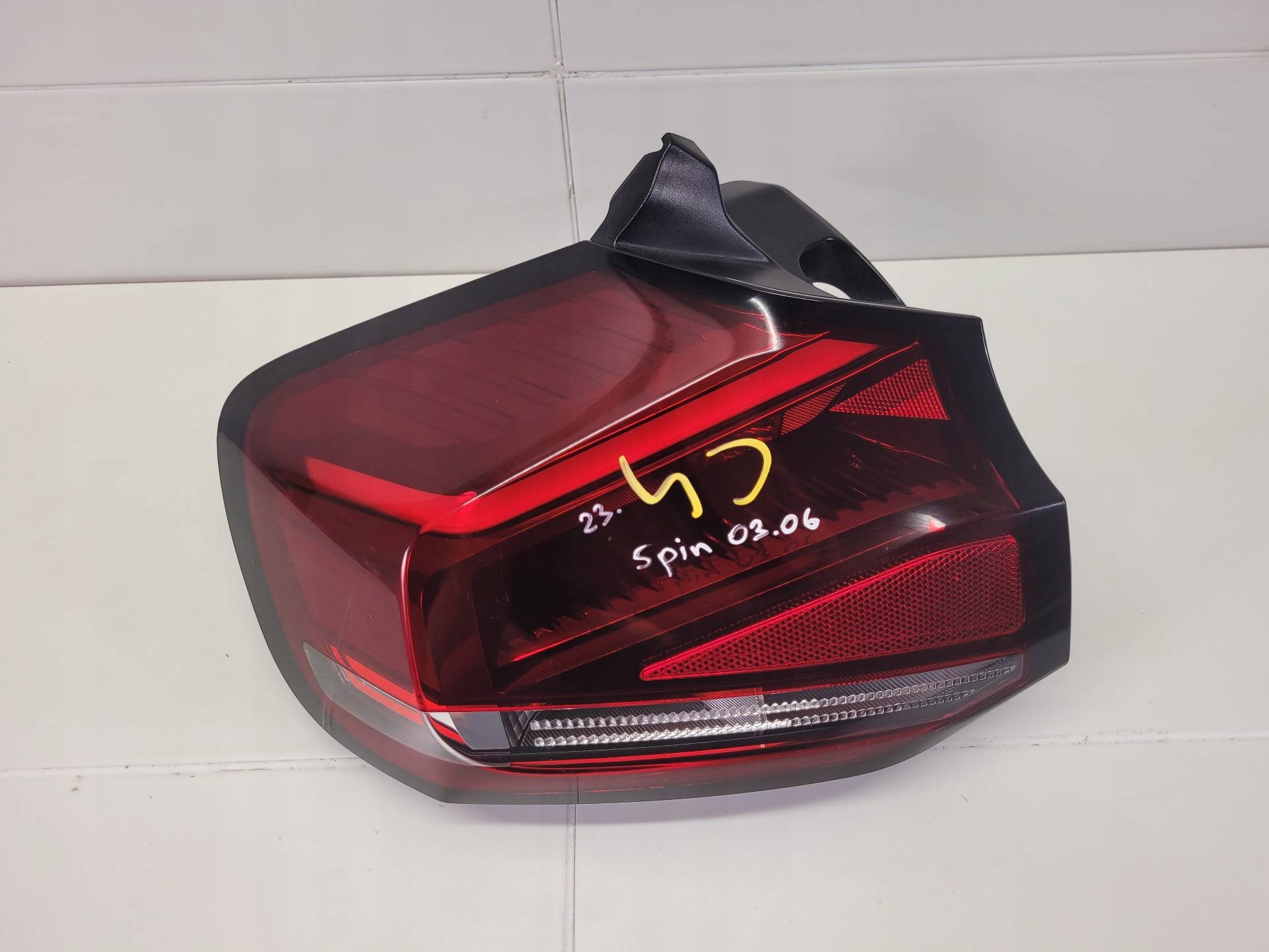 light rear left side Citroen C4 2 facelift 2022