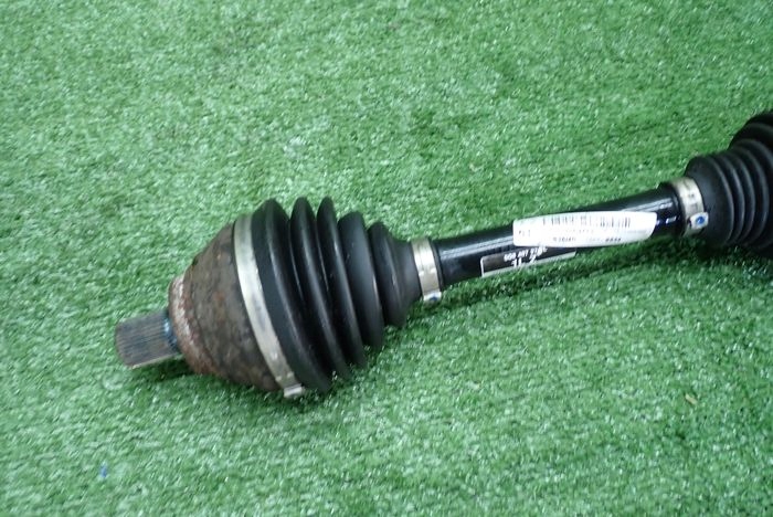 VW AUDI SEAT SKODA semi-axis left 5Q0407271L