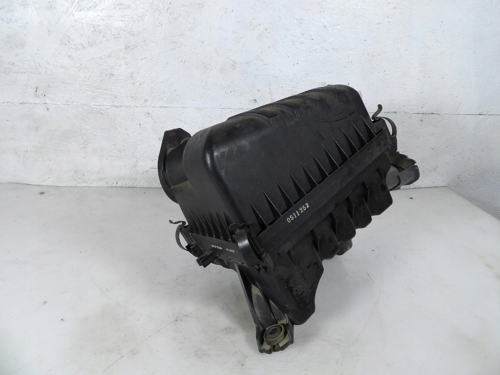 Gehäuse filter luft HYUNDAI TUCSON und 2.0 CRDI 28100-2E250