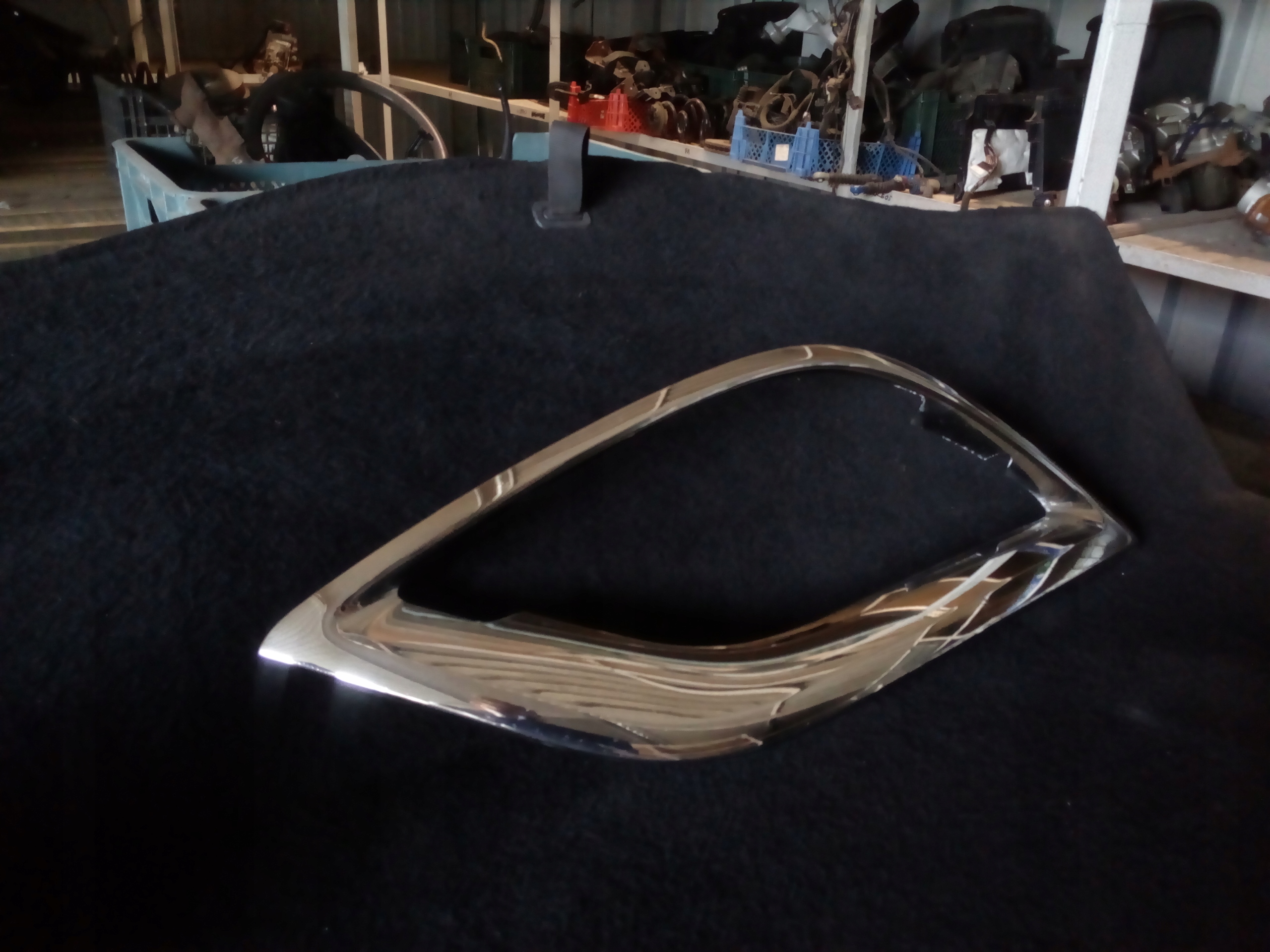 RAMKA CHROM NIKIEL LEWY PRZÓD ESPACE V 622574285R