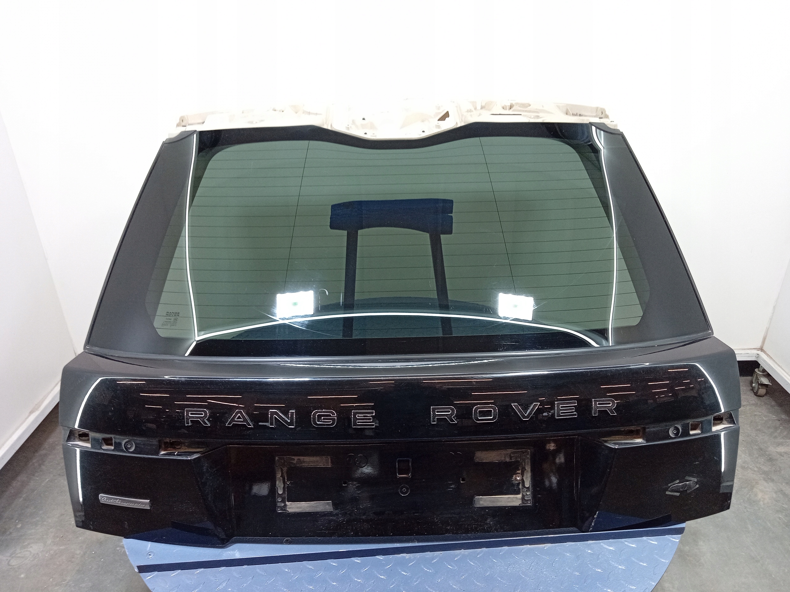 LAND ROVER RANGE ROVER IV TYLNA KLAPA BAGAŻNIKA