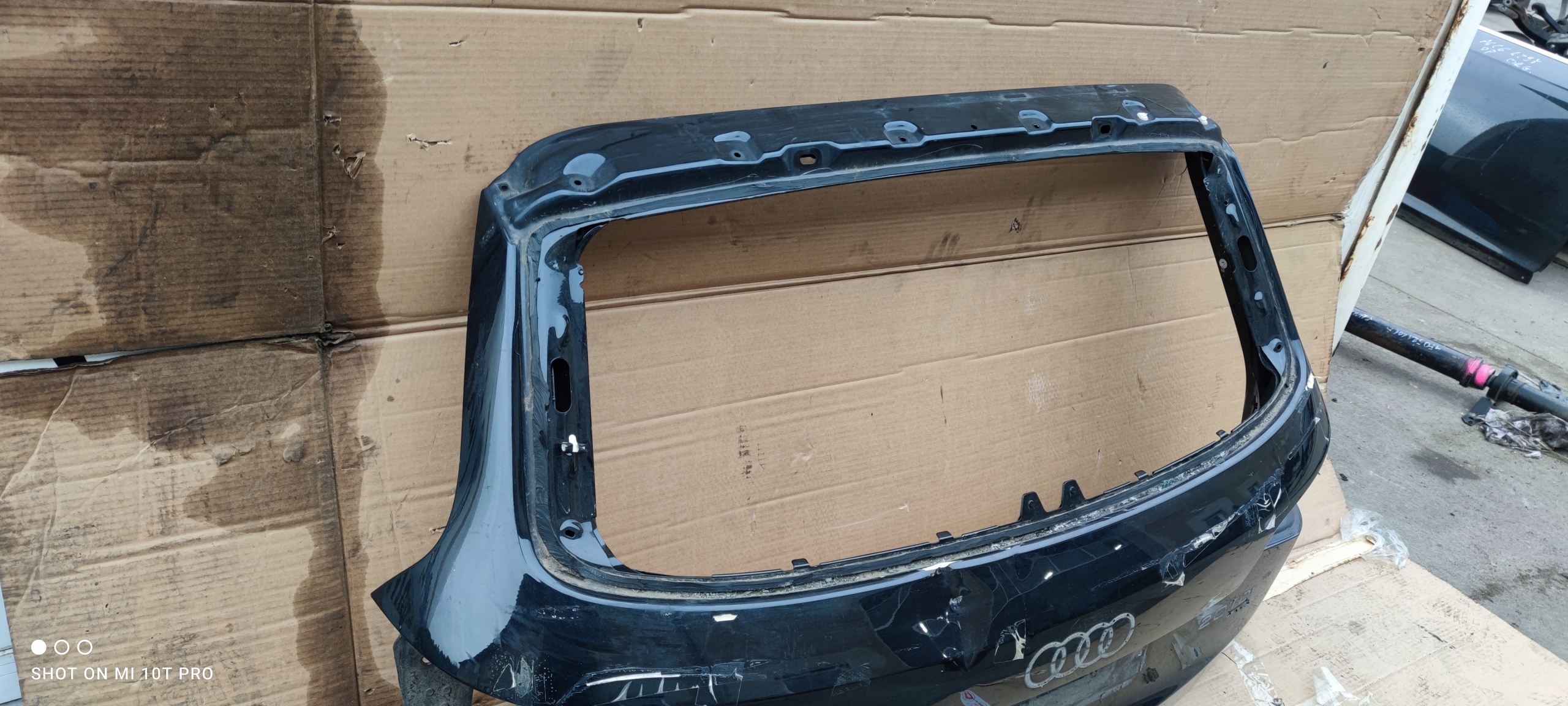 boot doors rear part AUDI Q5 8R LZ9Y damag.. original