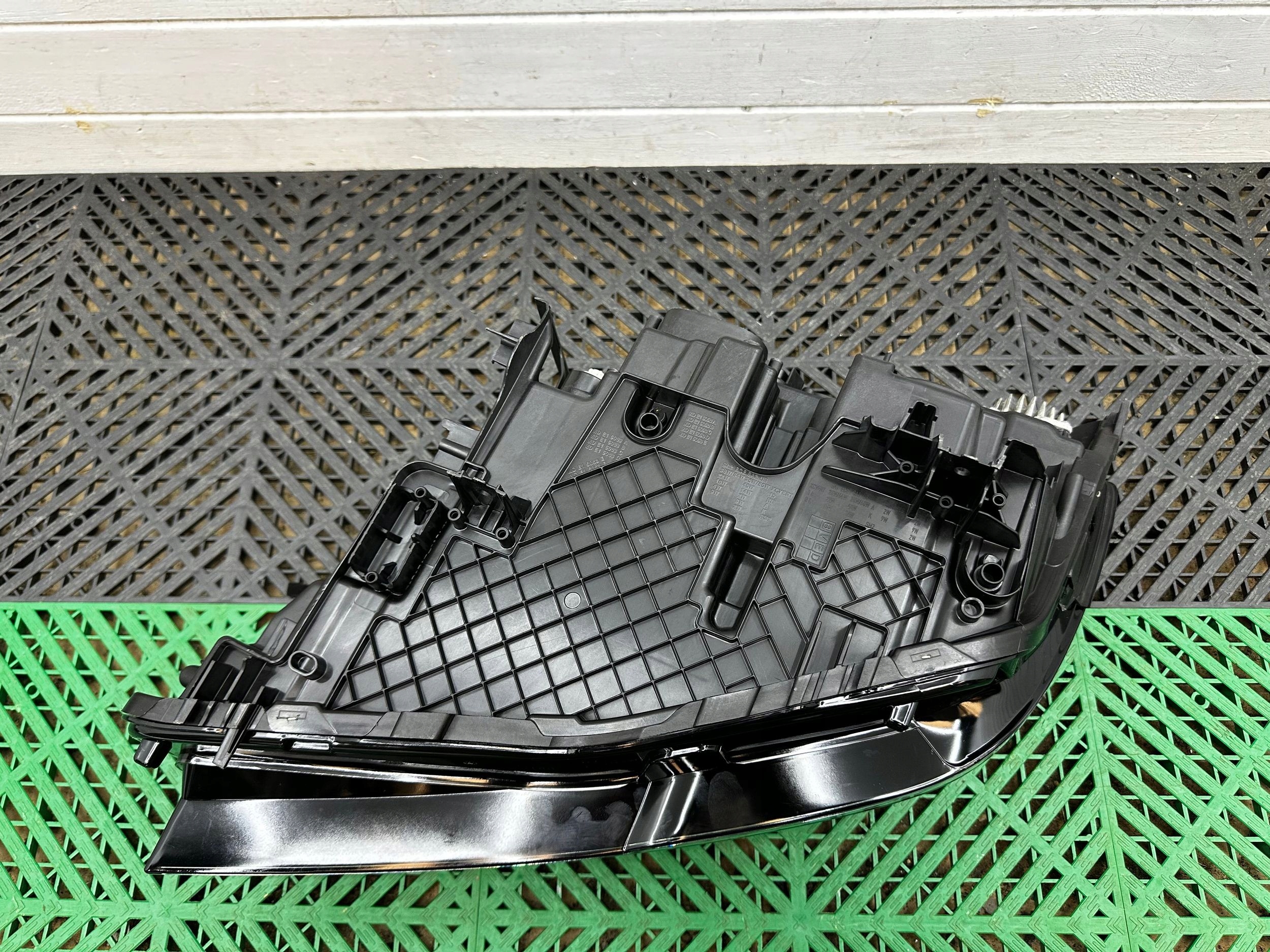 light front side right BMW 5 G30 G31 LCI BLACK SHADOW 8082656