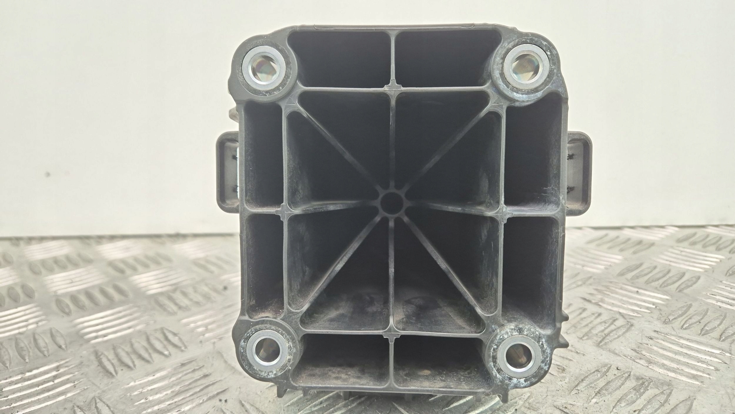engine mount Mercedes C300 W205 A2642200300 M264.920