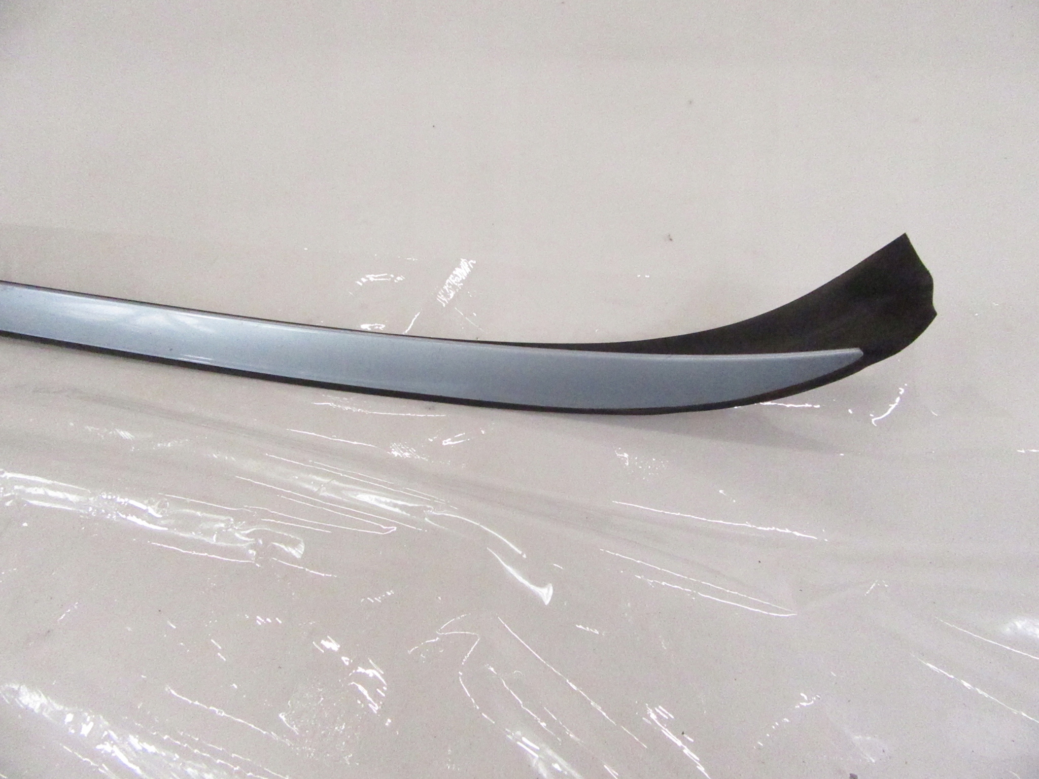 moulding cover windows dust wode przyszybowa right BMW e90 e91 896
