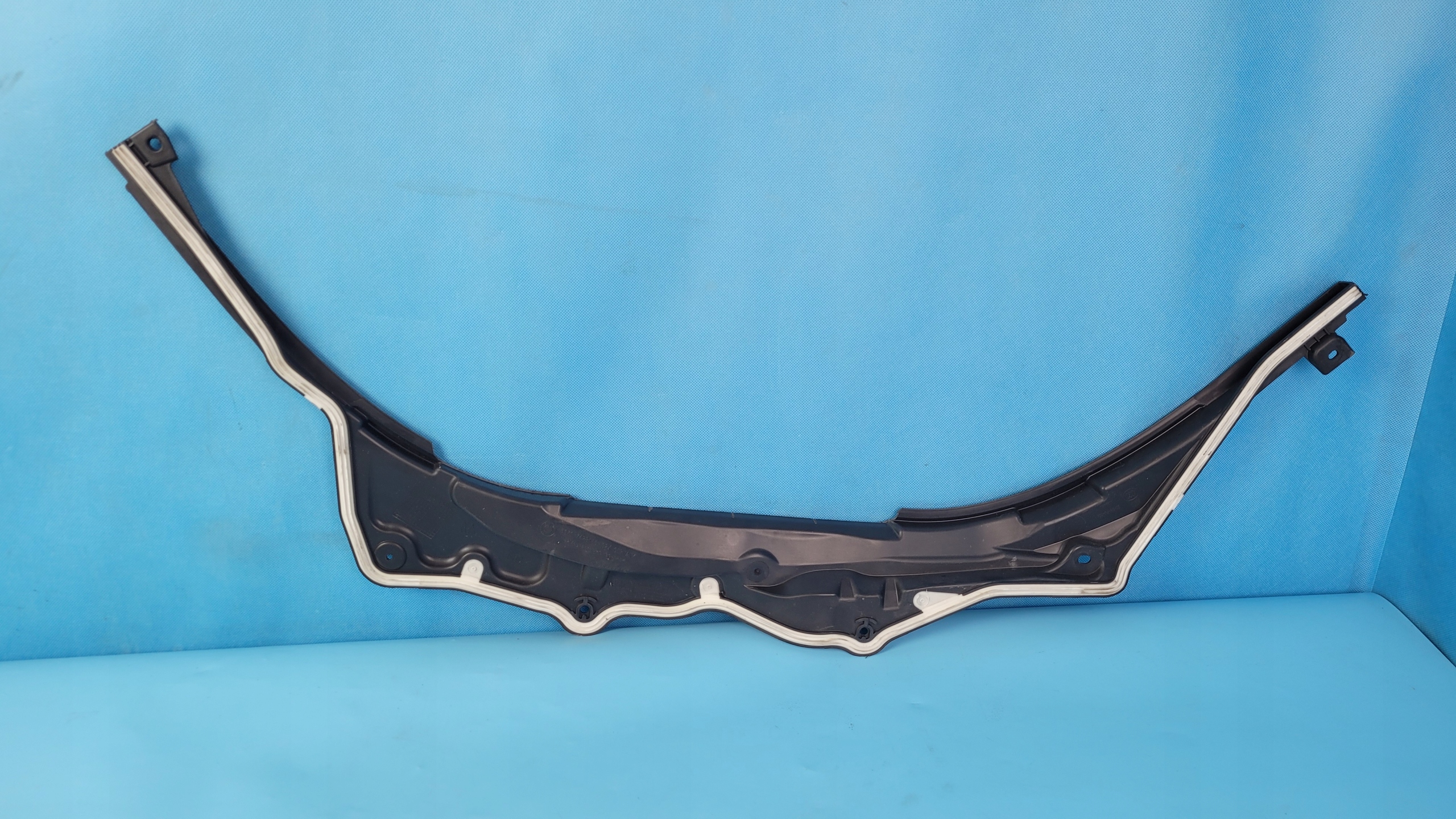 BMW 3' G20 320d 21r PODSZYBIE DOLNE OSŁONA 7428166