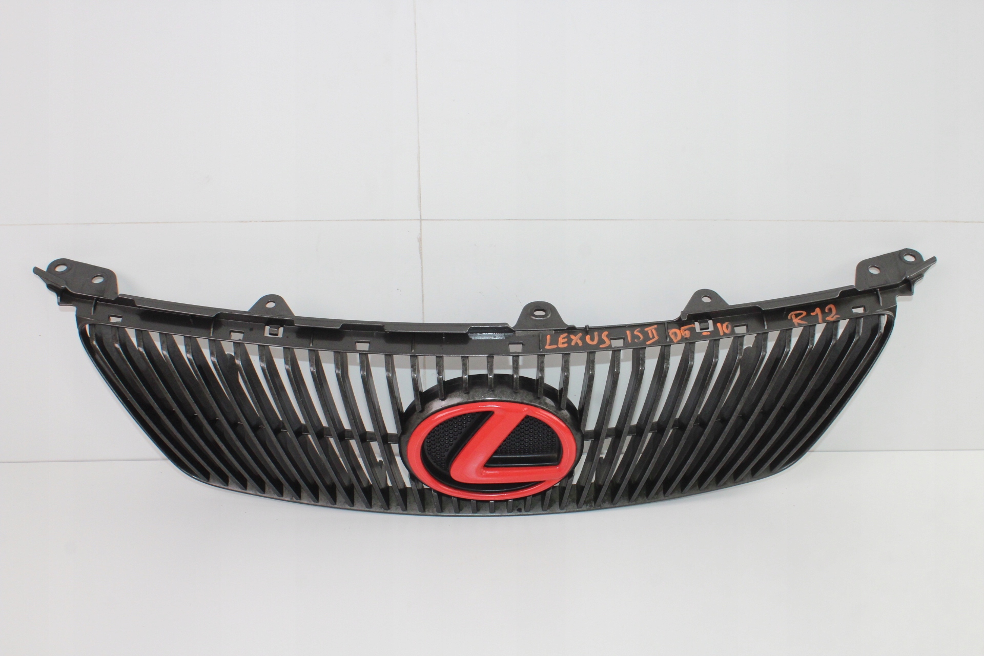 решетка радиатора lexus IS II 2 05-10R