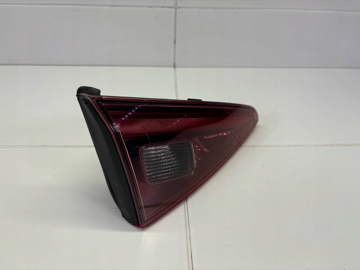 light rear left side Alfa Romeo Giulia 2 2017 20700105