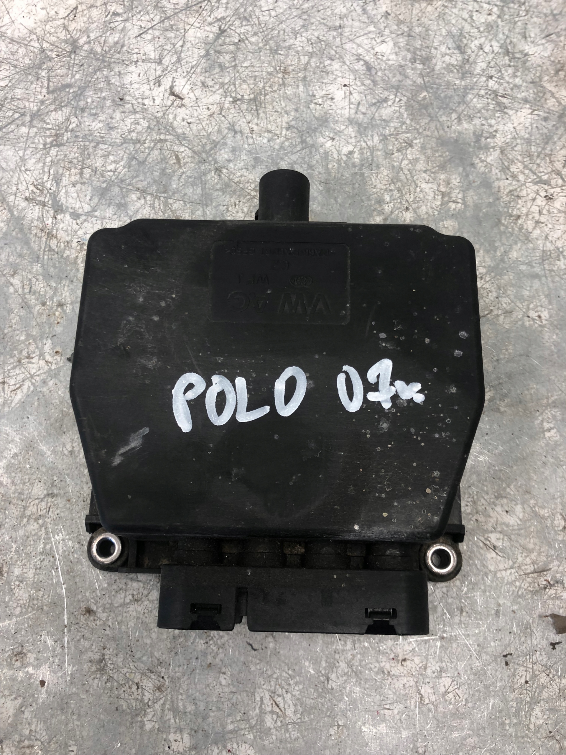 клапан vw Polo IV 6Q0906625A