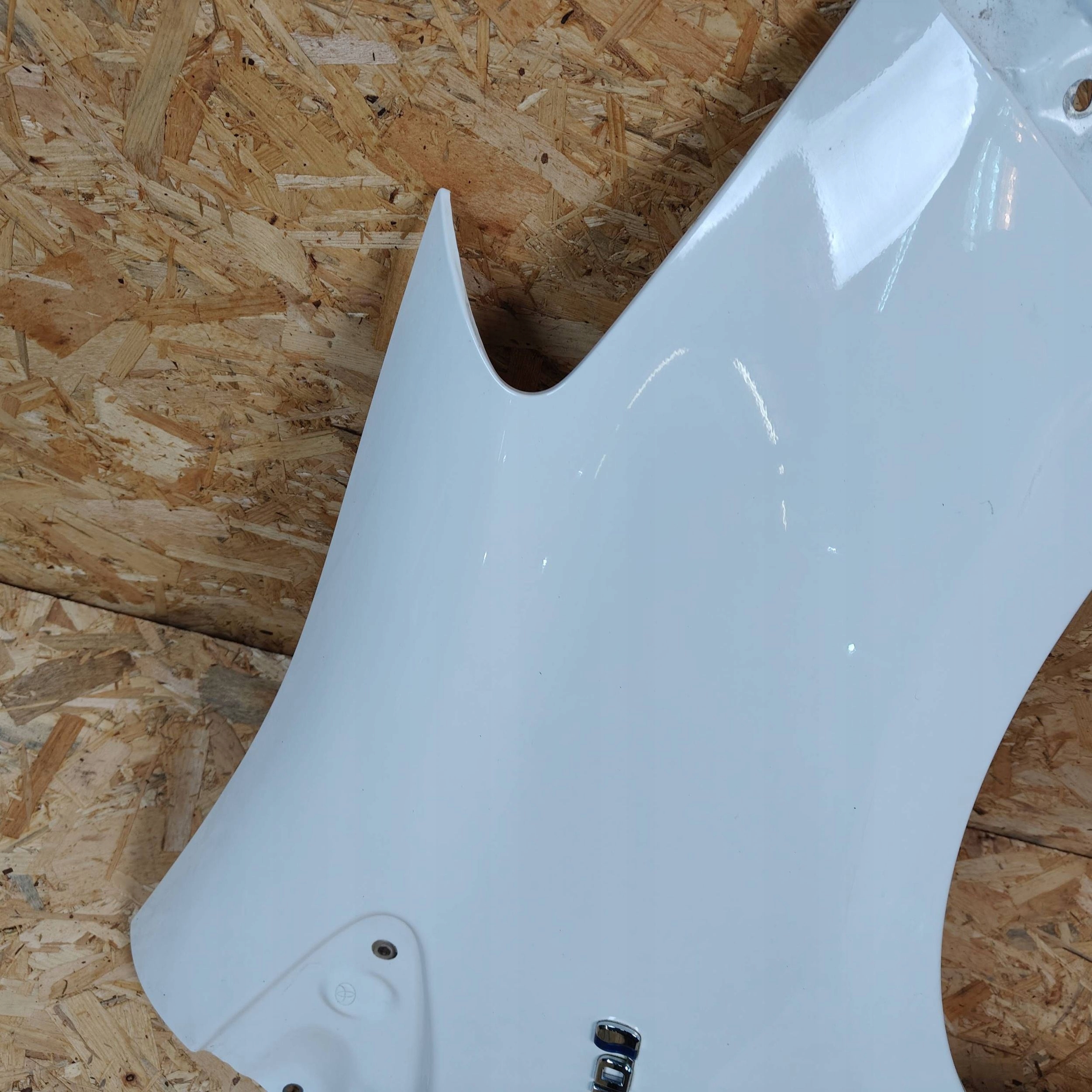 fender front side right Toyota Yaris III