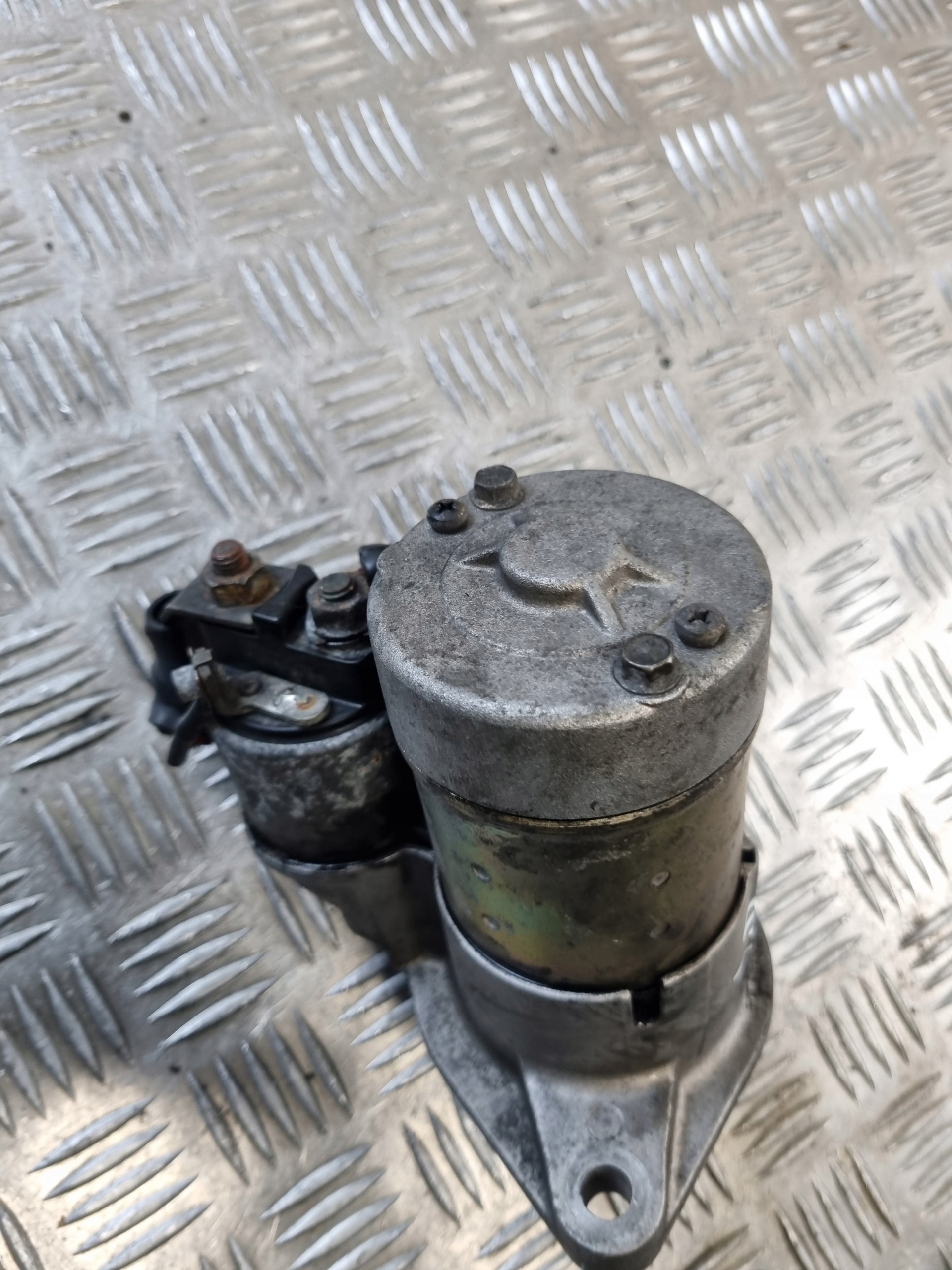 moteur du démarreur OPEL ASTRA H 1.7D