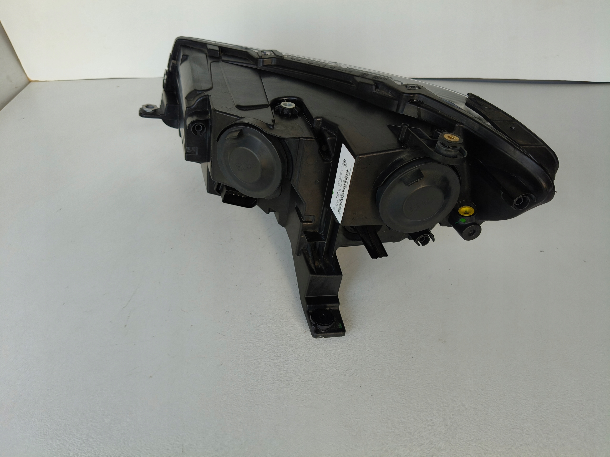 light right REFLEKTOR VW CADDY 2K 2K8 20