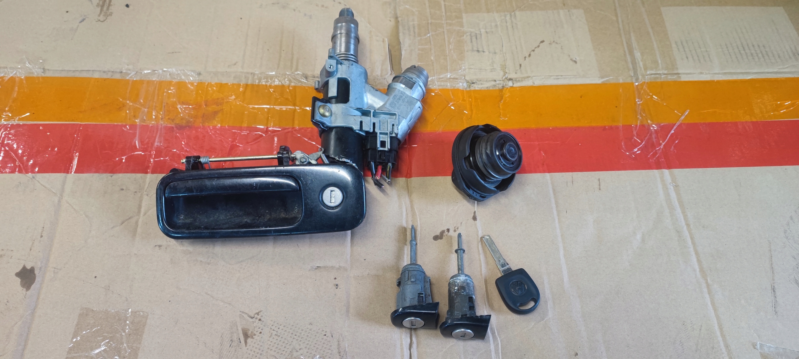 VW LUPO KLUCZYK STACYJKA WKŁADKI ZAMKA ZAMEK BAGAŻNIKA KOREK PALIWA KOMPLET