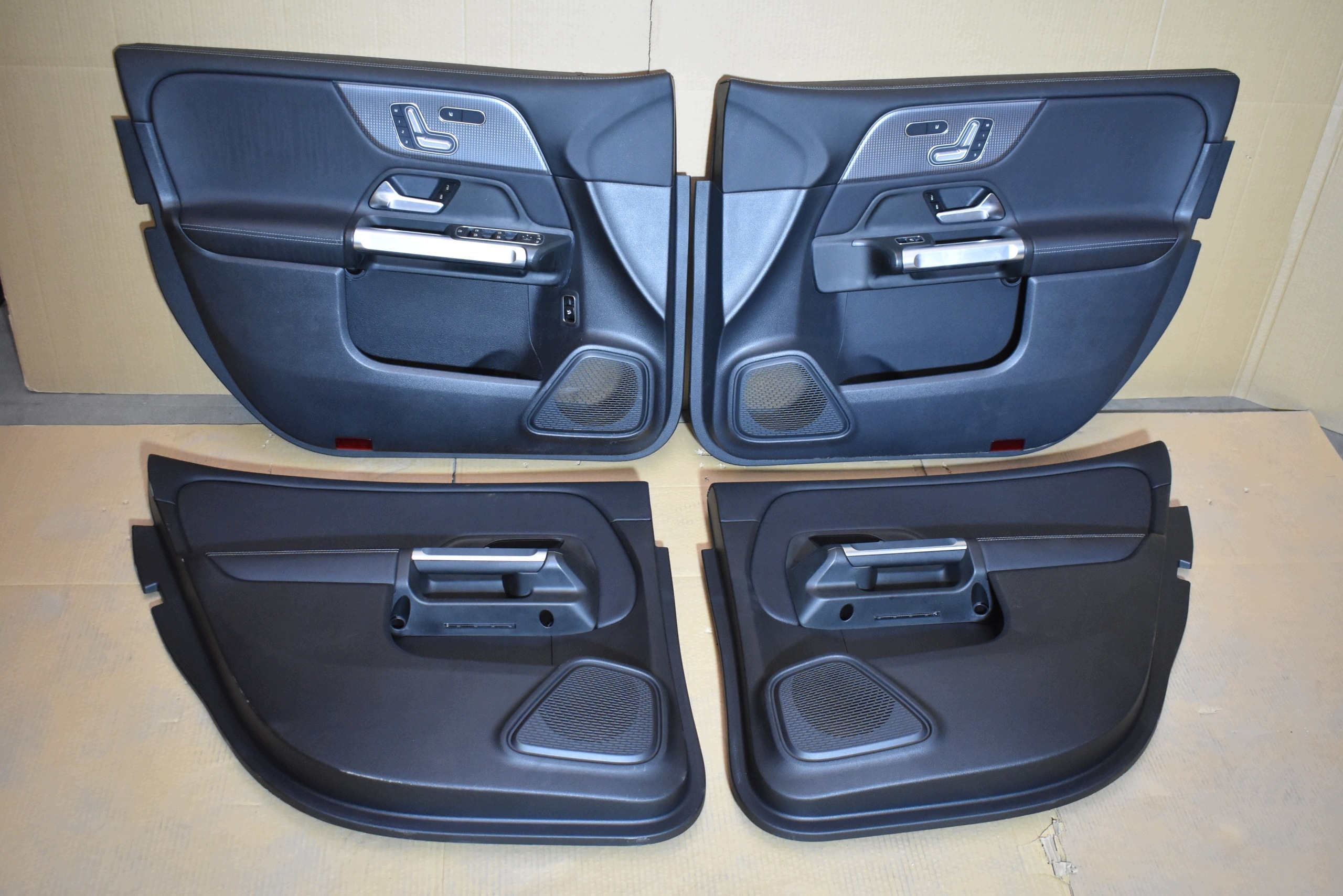 seats KPL. + MODULY GRZANE / electrics AMBIENTE MERCEDES GLB X247 W247 1
