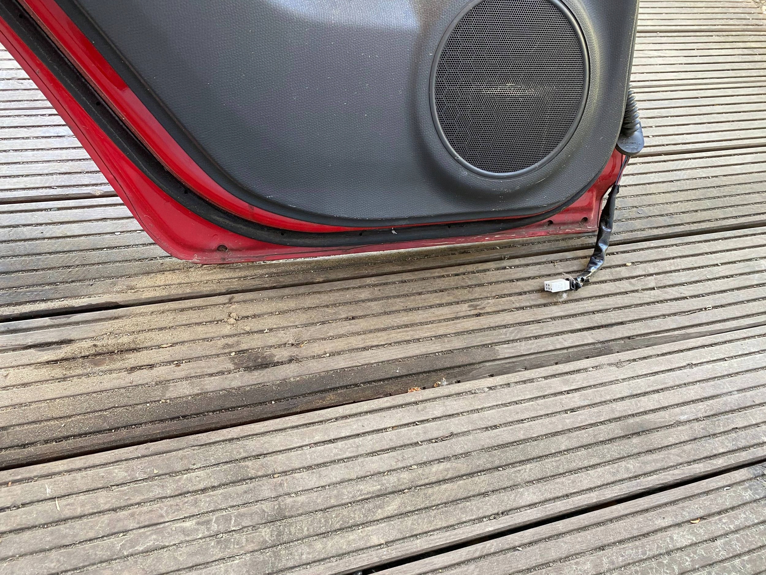 SUZUKI SWIFT MK6 5D complete door left rear part ZCF red