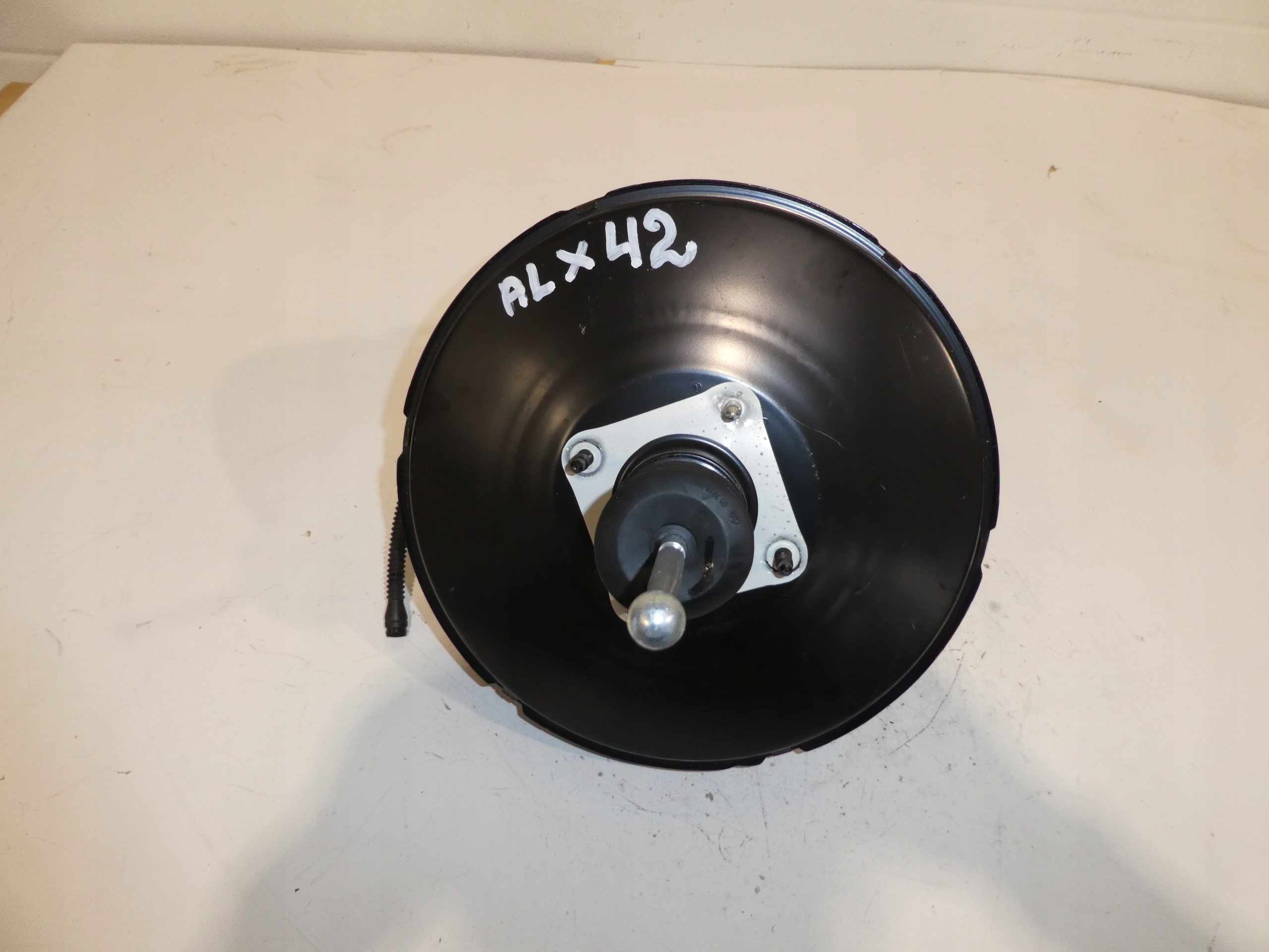 Servo Bremse VW CADDY III 2K5614105