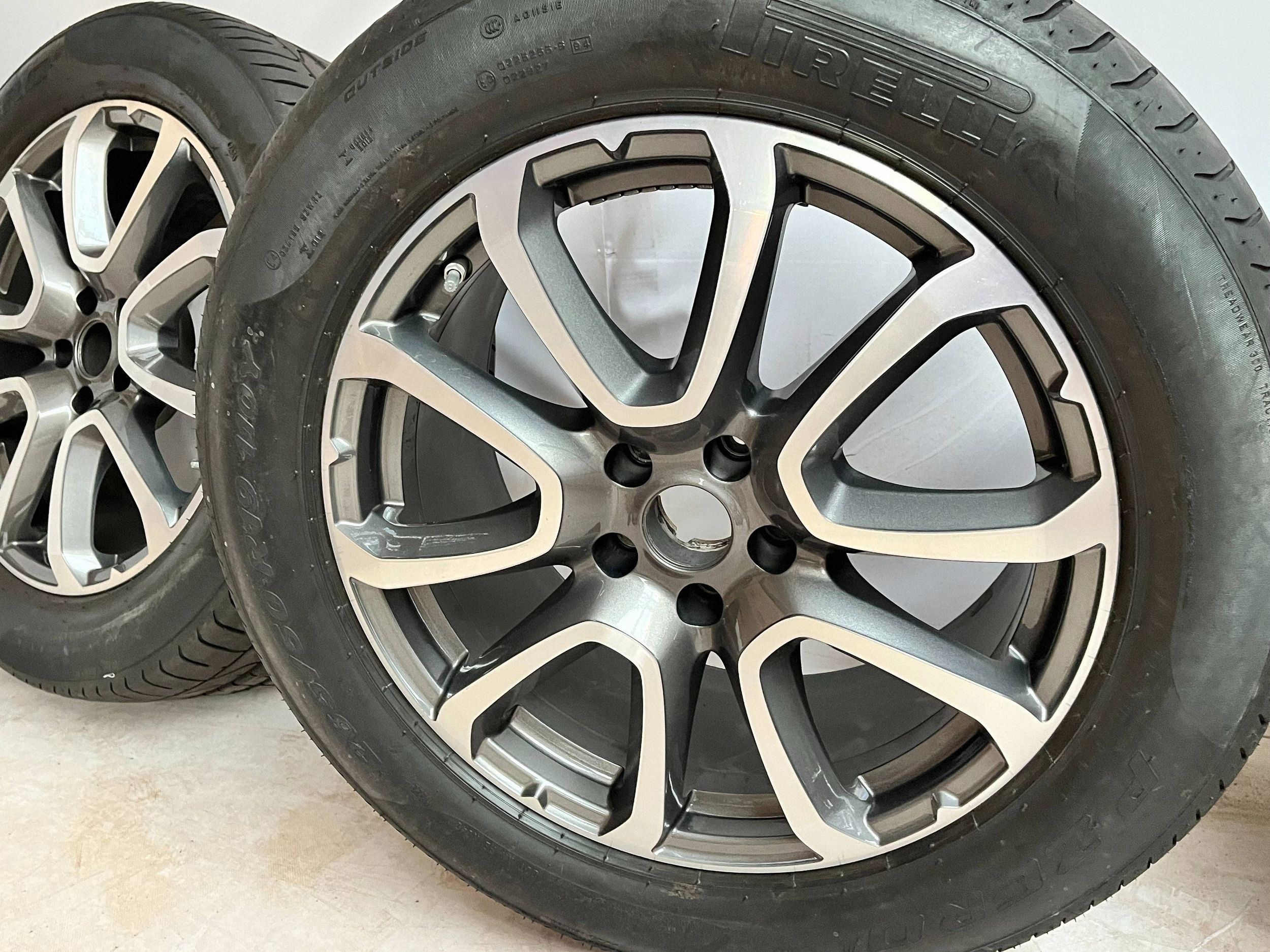 disc 19 MASERATI LEVANTE 670044699