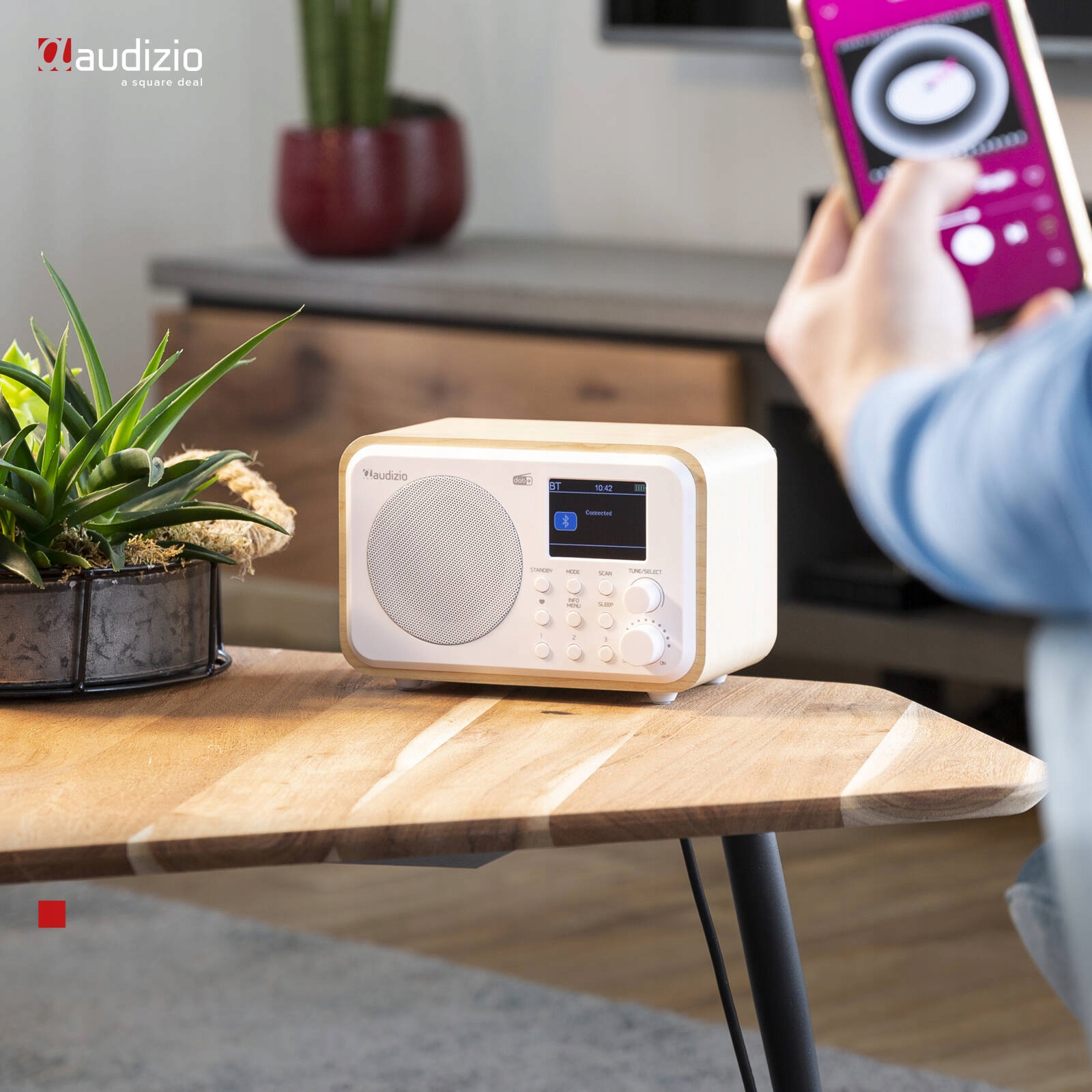 Radio internetowe Vicenza WIFI DAB+ FM akumulator białe Cechy dodatkowe pilot zdalnego sterowania wyświetlacz LCD