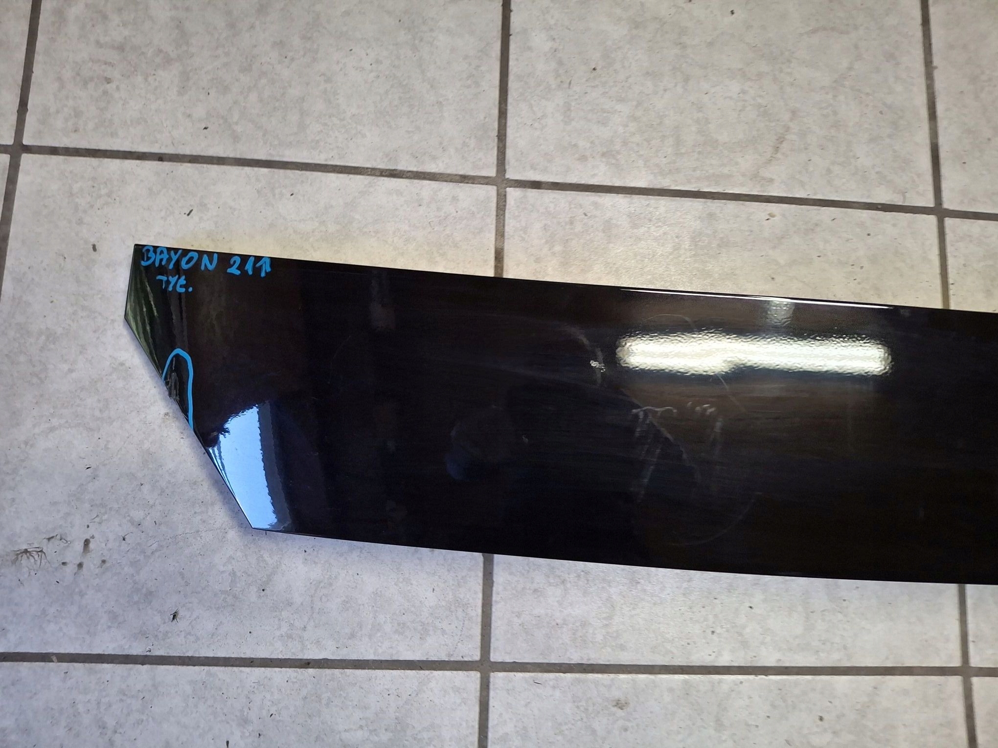 Couverture Moulage du capot HYUNDAI BAYON 2021R->