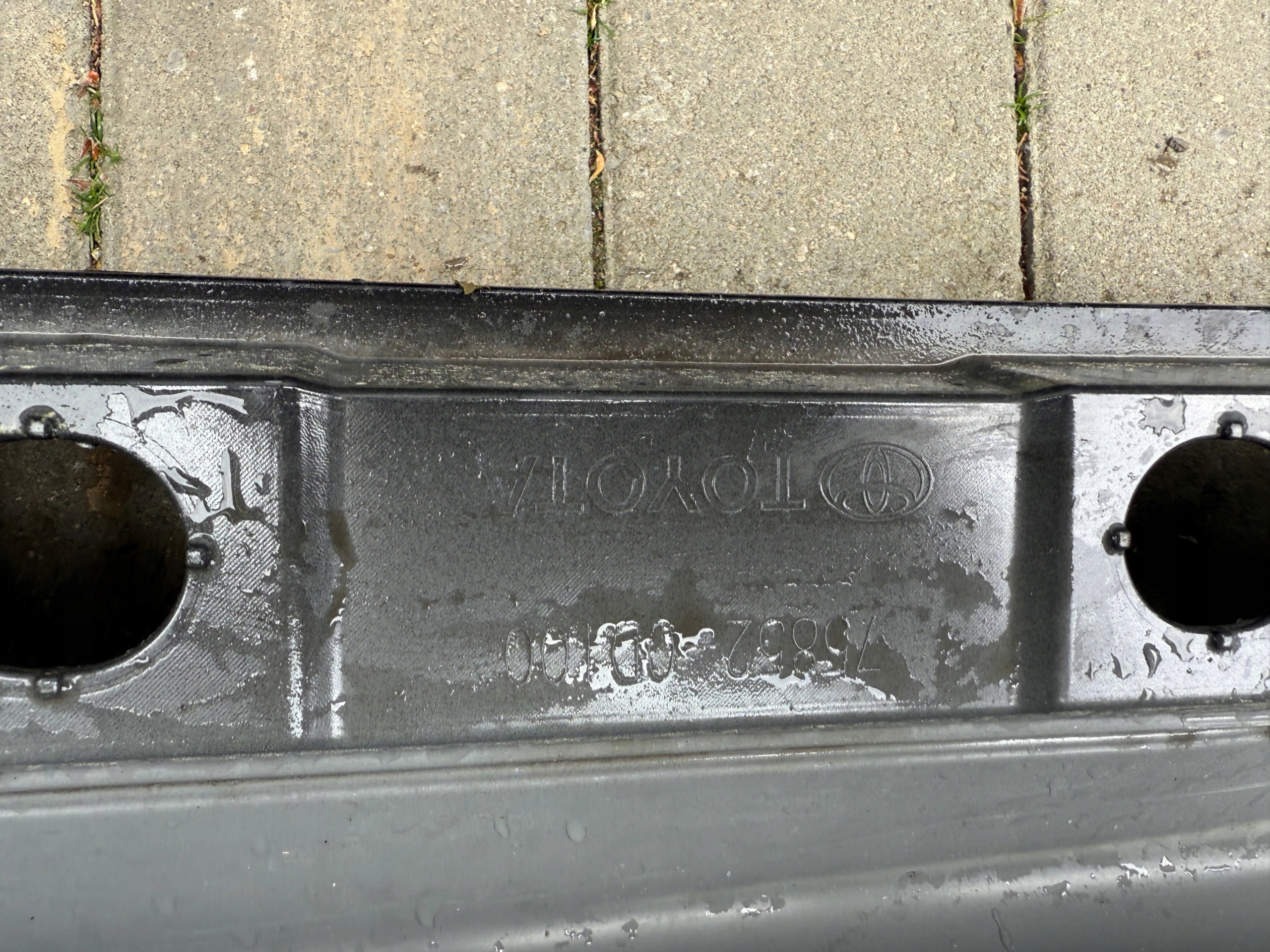 TOYOTA YARIS IV 20- threshold left moulding threshold left 75852-0D100