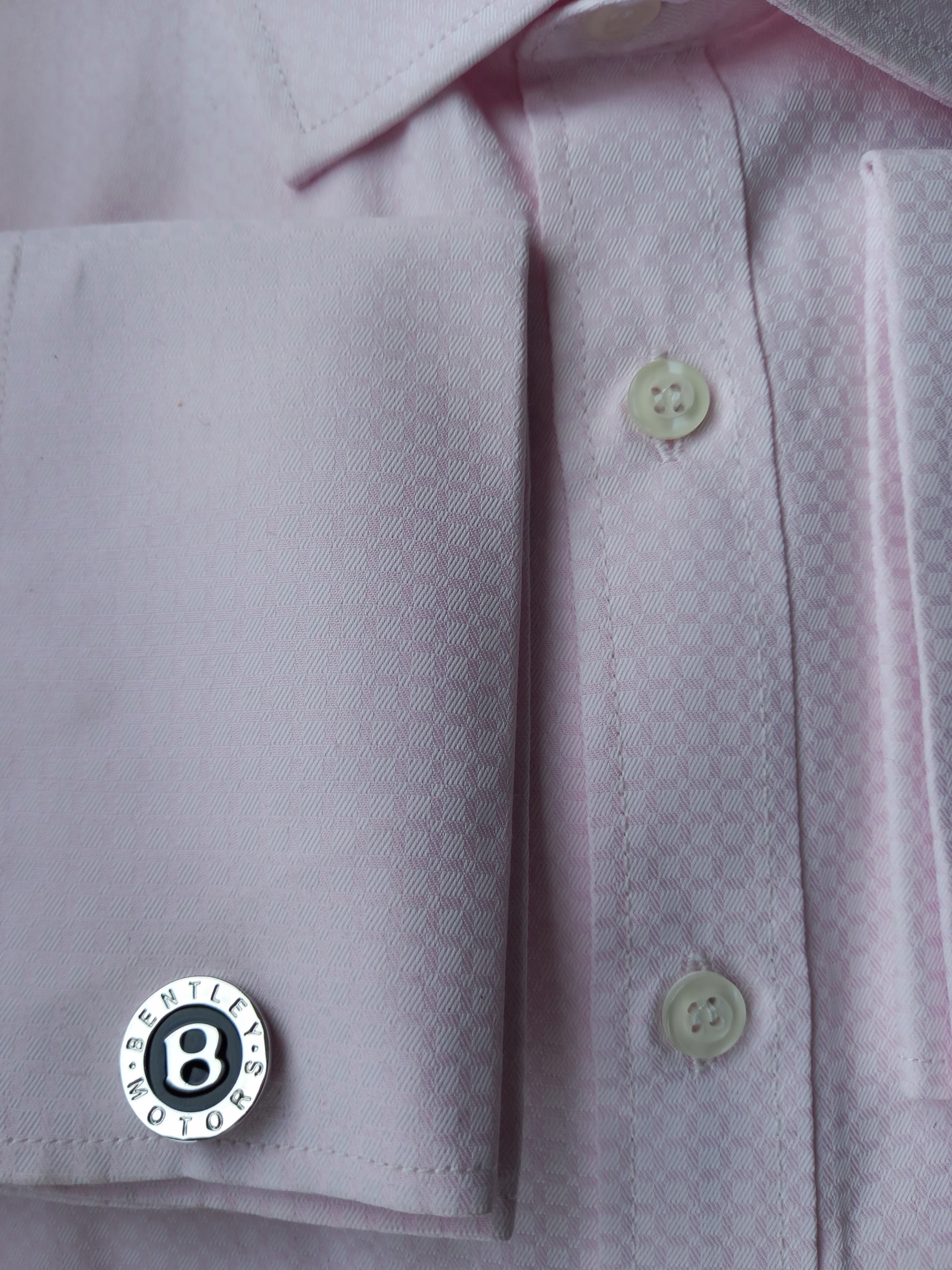 Manžetové knoflíčky Exciting s emblémem Bentley