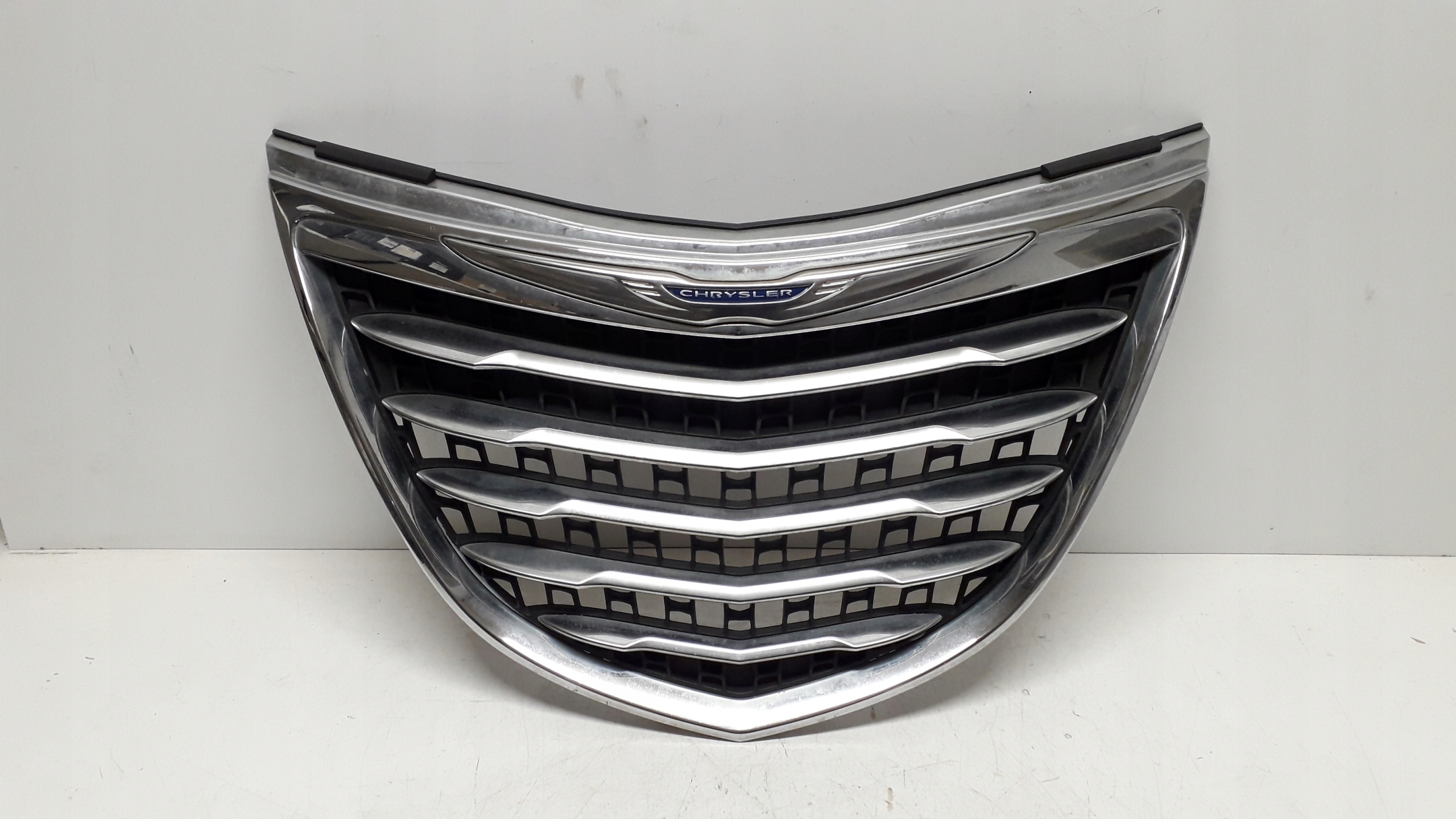 CHRYSLER YPSILON 10- GRILL GRIL ATRAPA 735553858