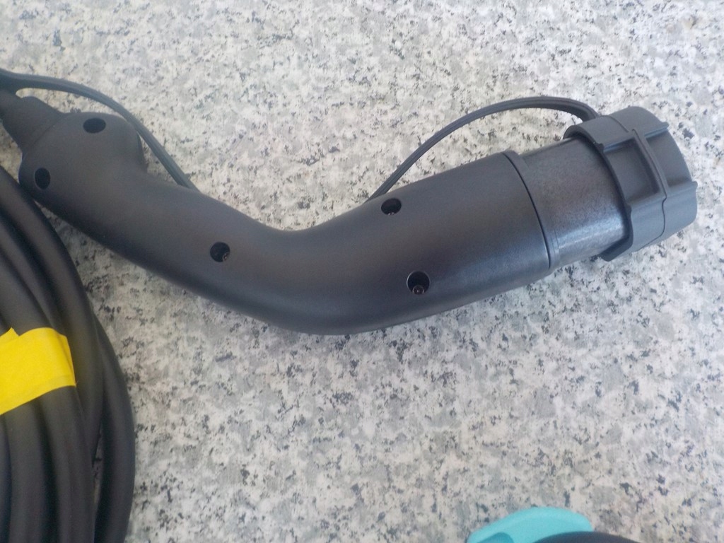 КАБЕЛЬ ДЛЯ ЗАРЯДКИ MITSUBISHI OUTLANDER III