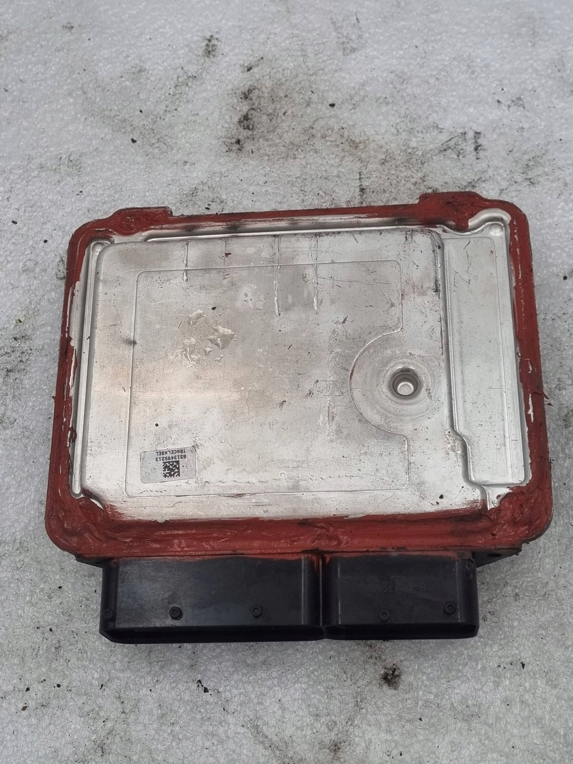 module ECU control unit of the engine Seat Leon II 1.9 TDI 105 km 03G906021SH Sprawny