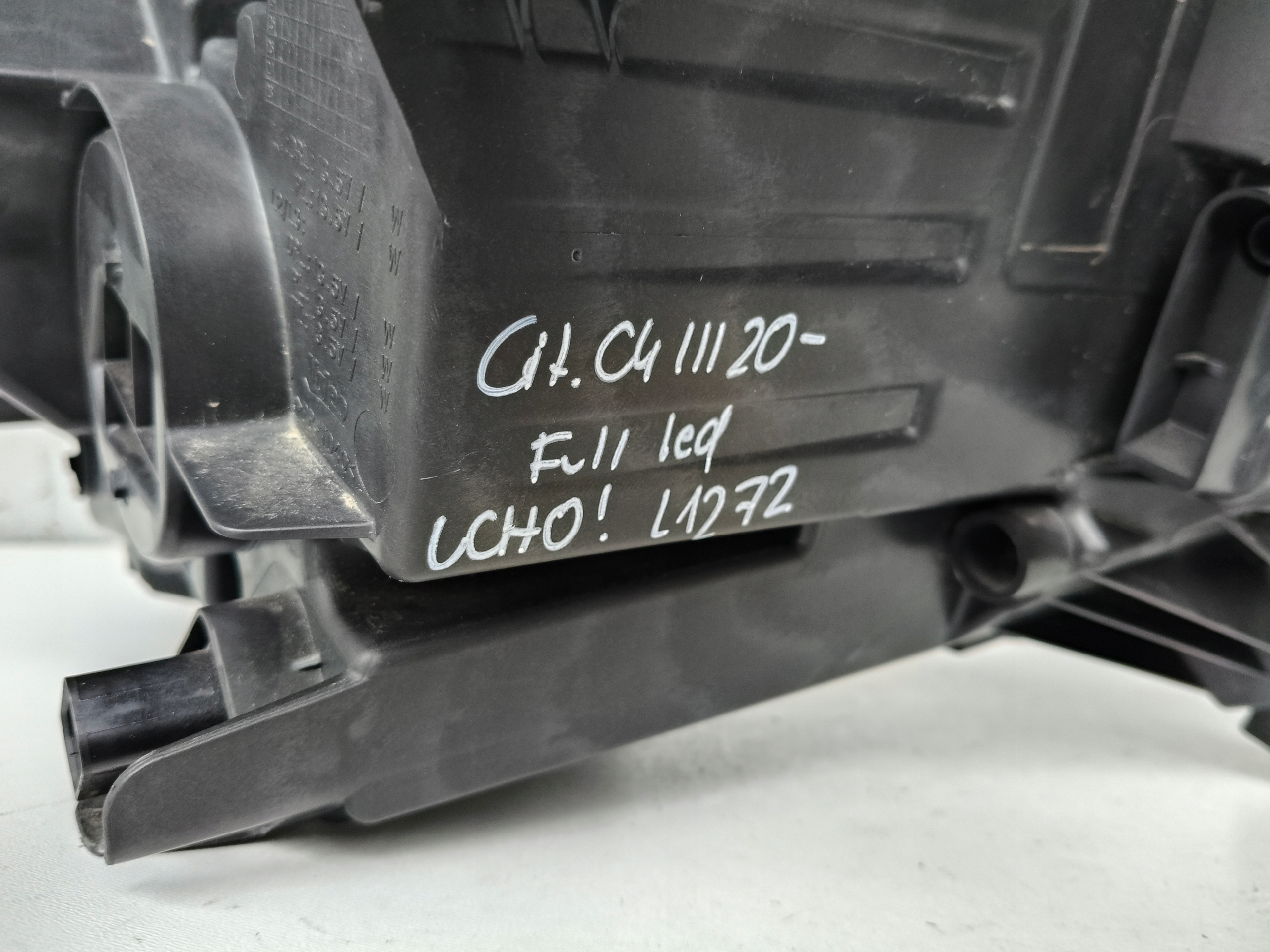 Licht links REFLEKTOR CITROEN C4 III 20- FULL LED