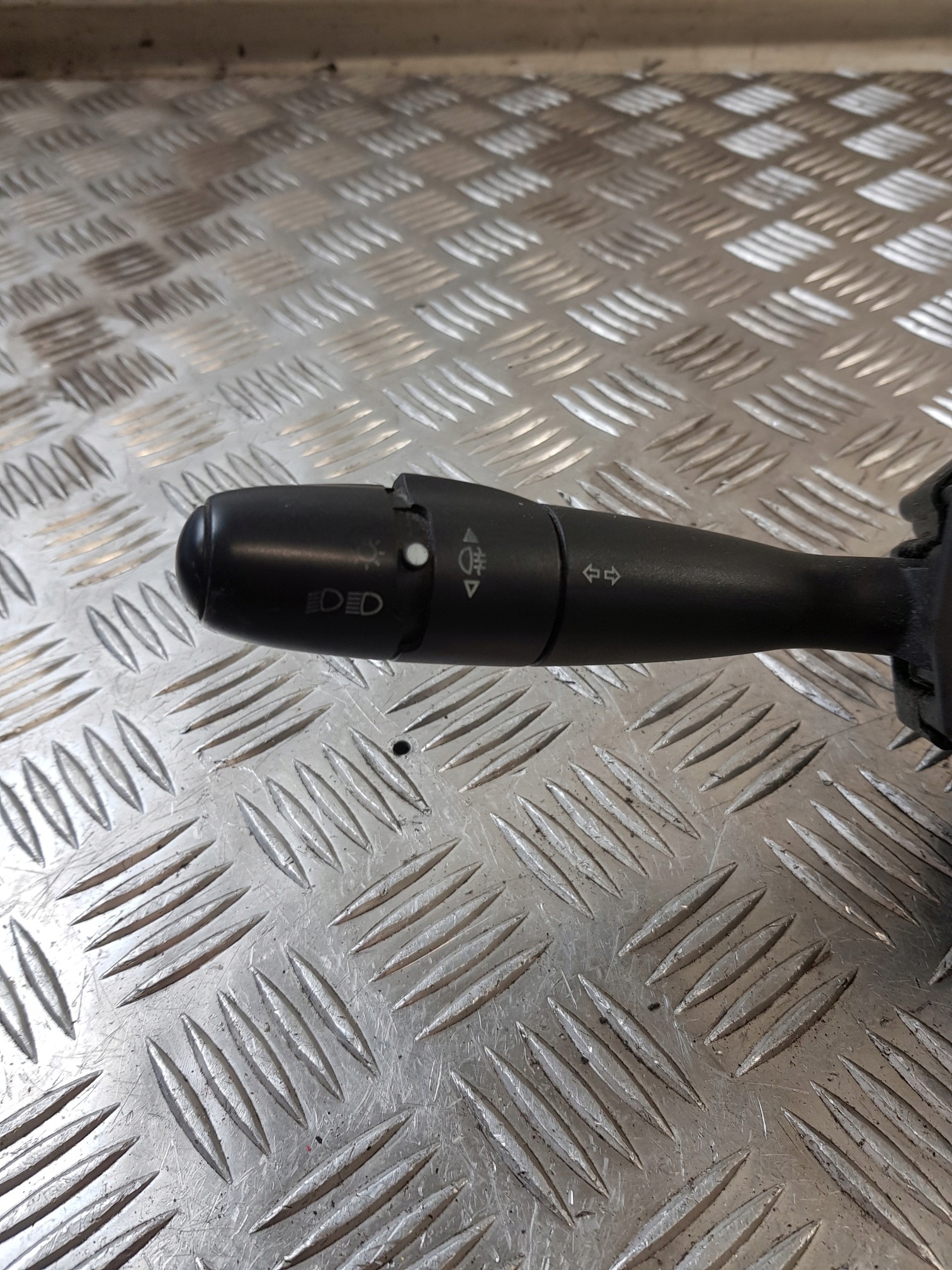 DEVIO LUCI TERGICRISTALLO TERGI 96608847XT CITROEN C3 e LIFT 05R
