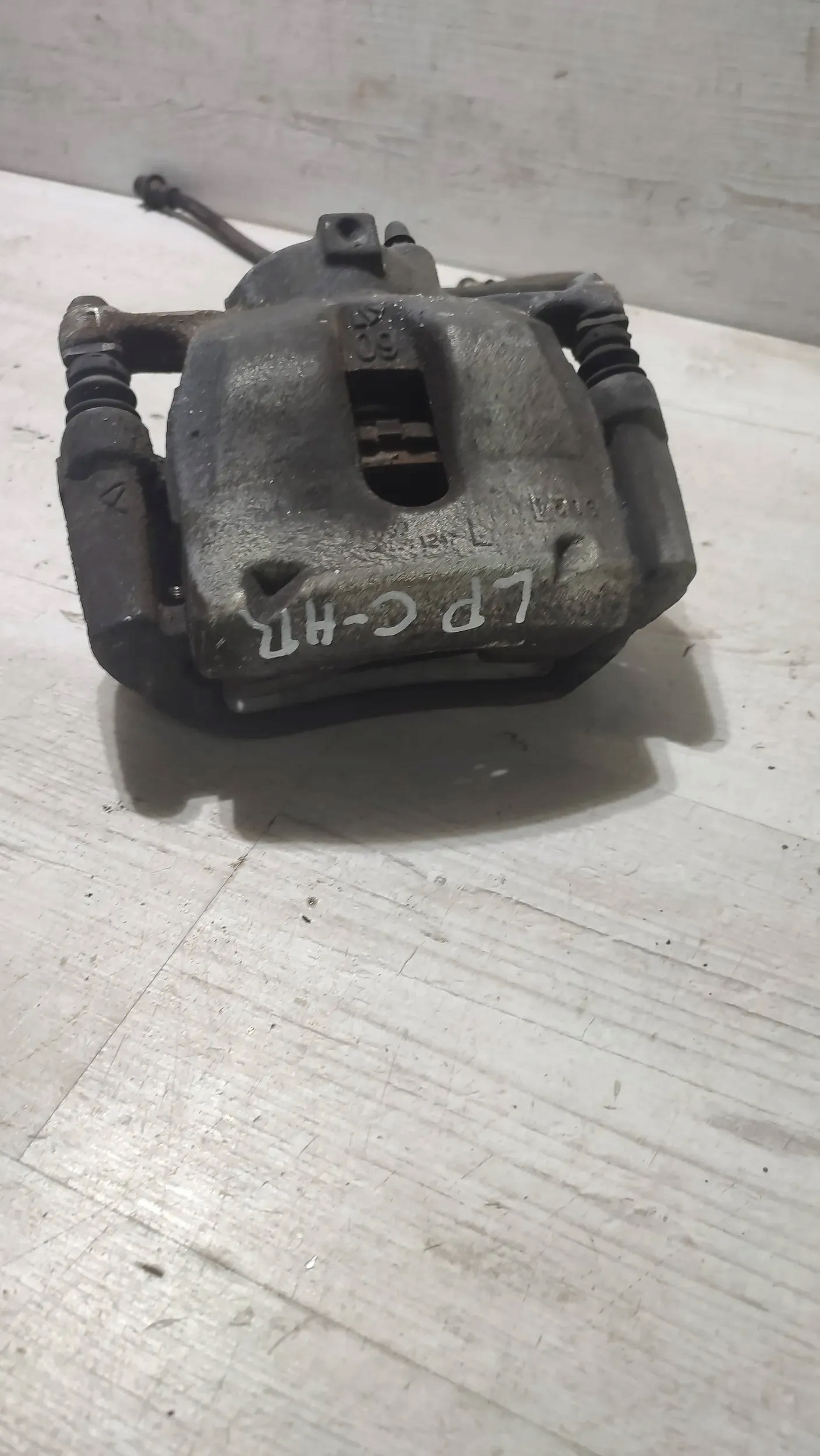 Toyota C-HR and 1.2 19r caliper left front