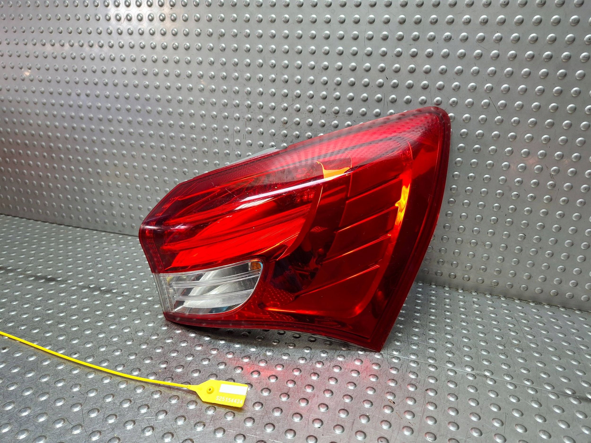 light rear part right HYUNDAI IX20 10-15 EU 92402-1K0