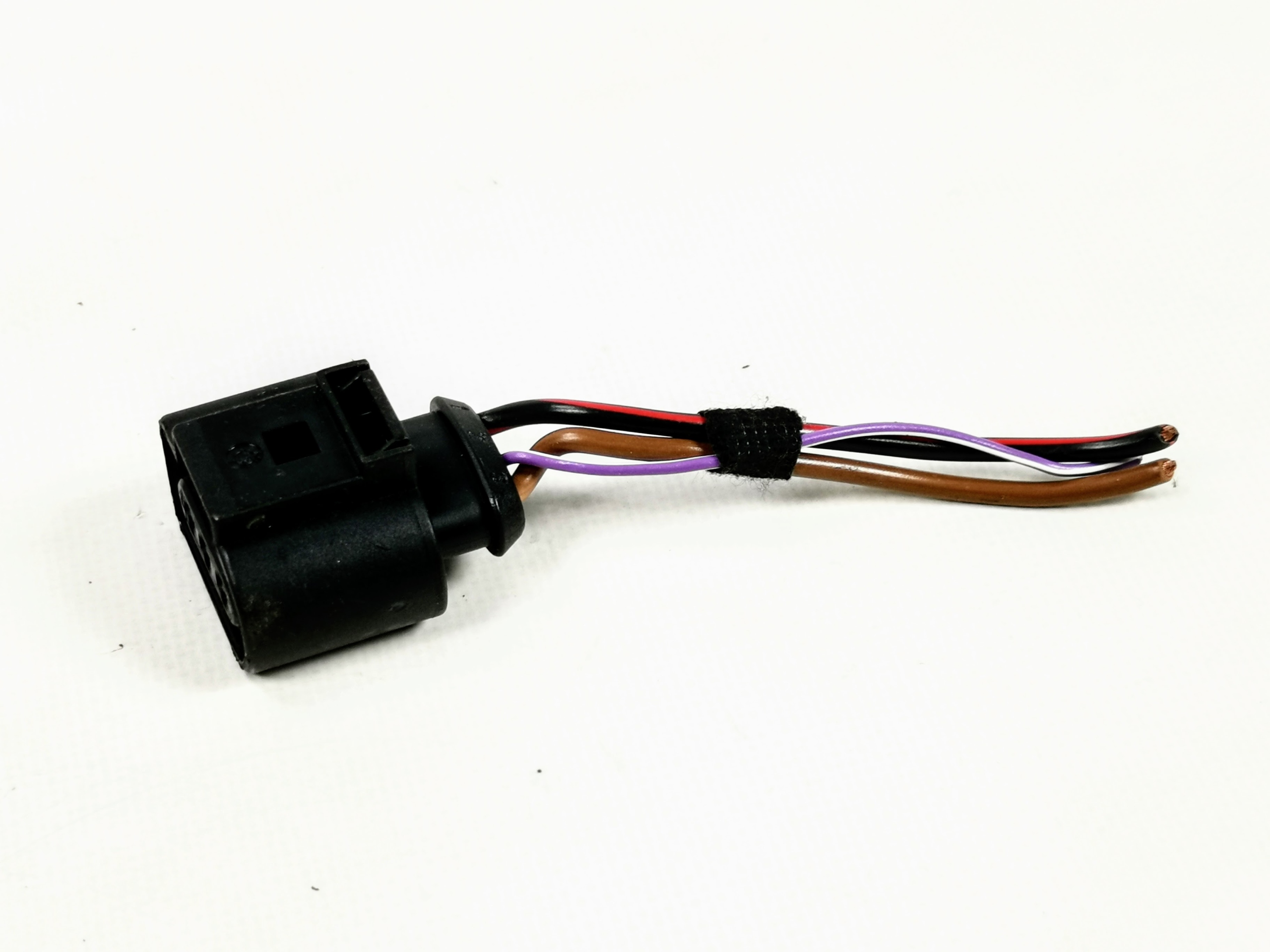 KOSTKA ZŁĄCZE WTYK WTYCZKA VW AUDI SKODA 1J0973723 Numer katalogowy części 1J0973723