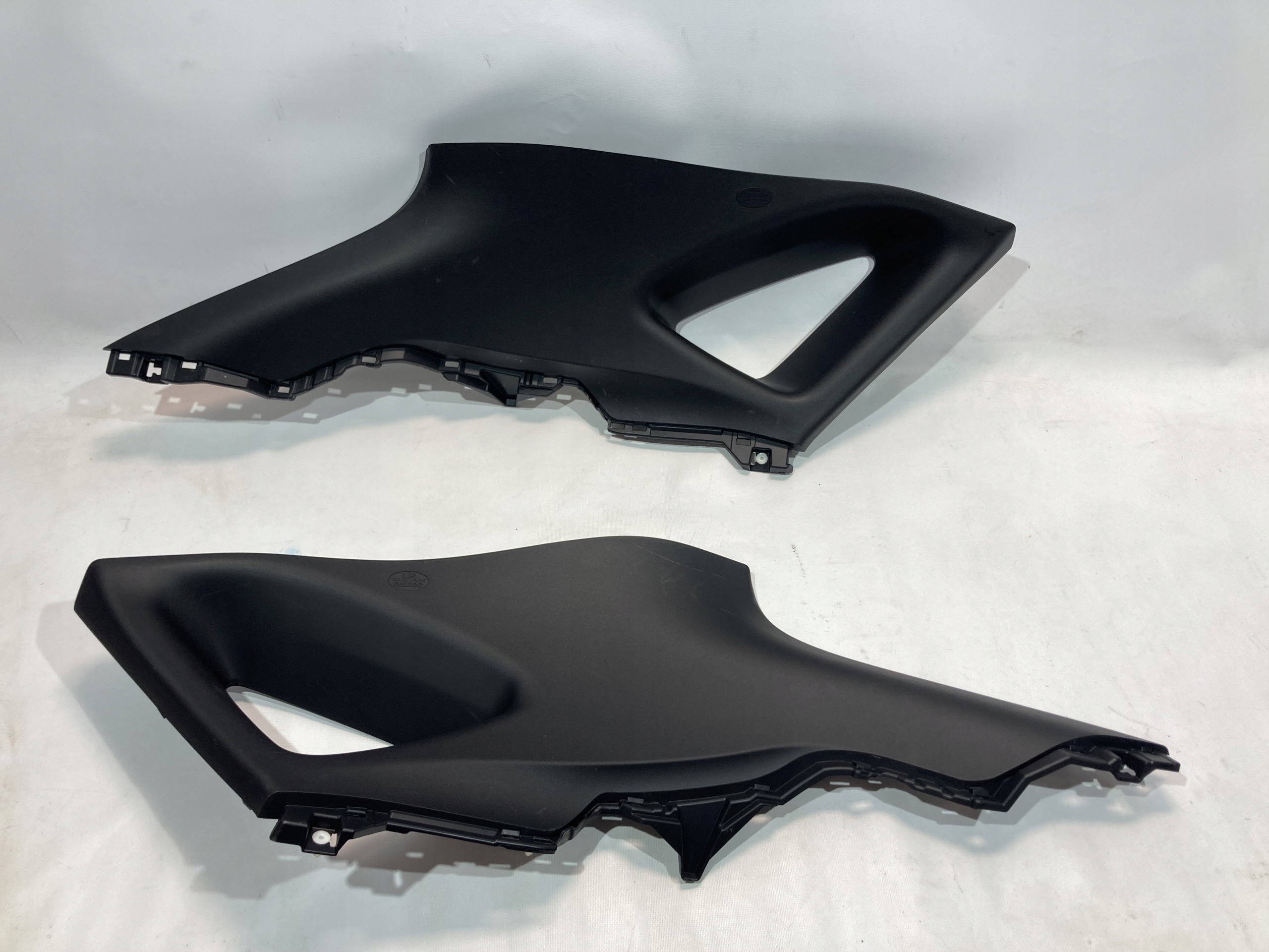 OSŁONA SŁUPKA TYŁ LEWA PRAWA LEXUS NX 15-