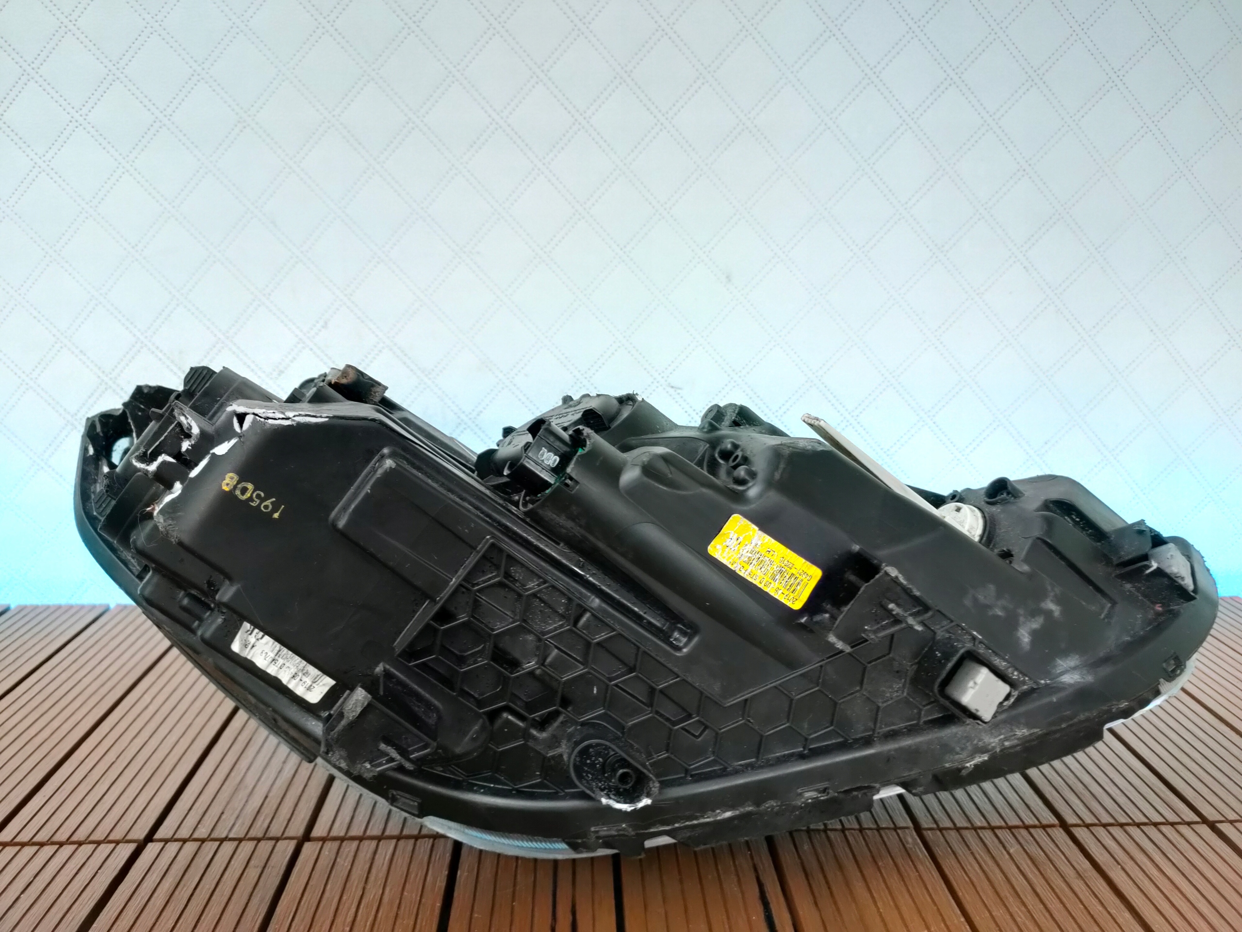 HYUNDAI i30 III 16-23 light front left front G4921-22010 EUROPA OE