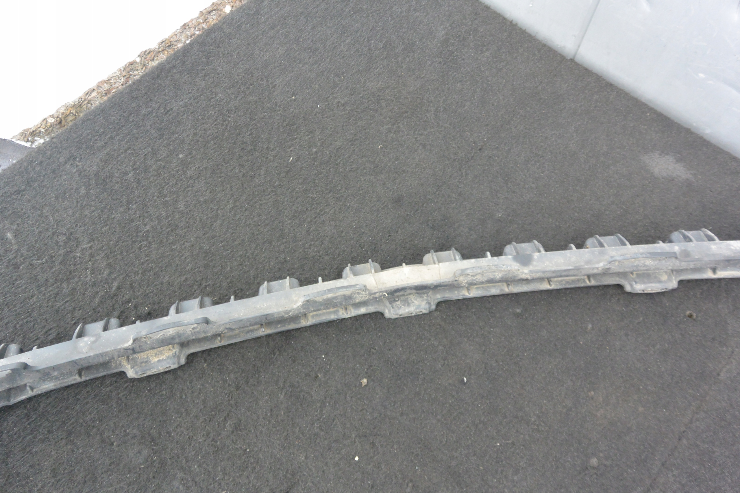bumper bracket front MERCEDES C-KLASA W204