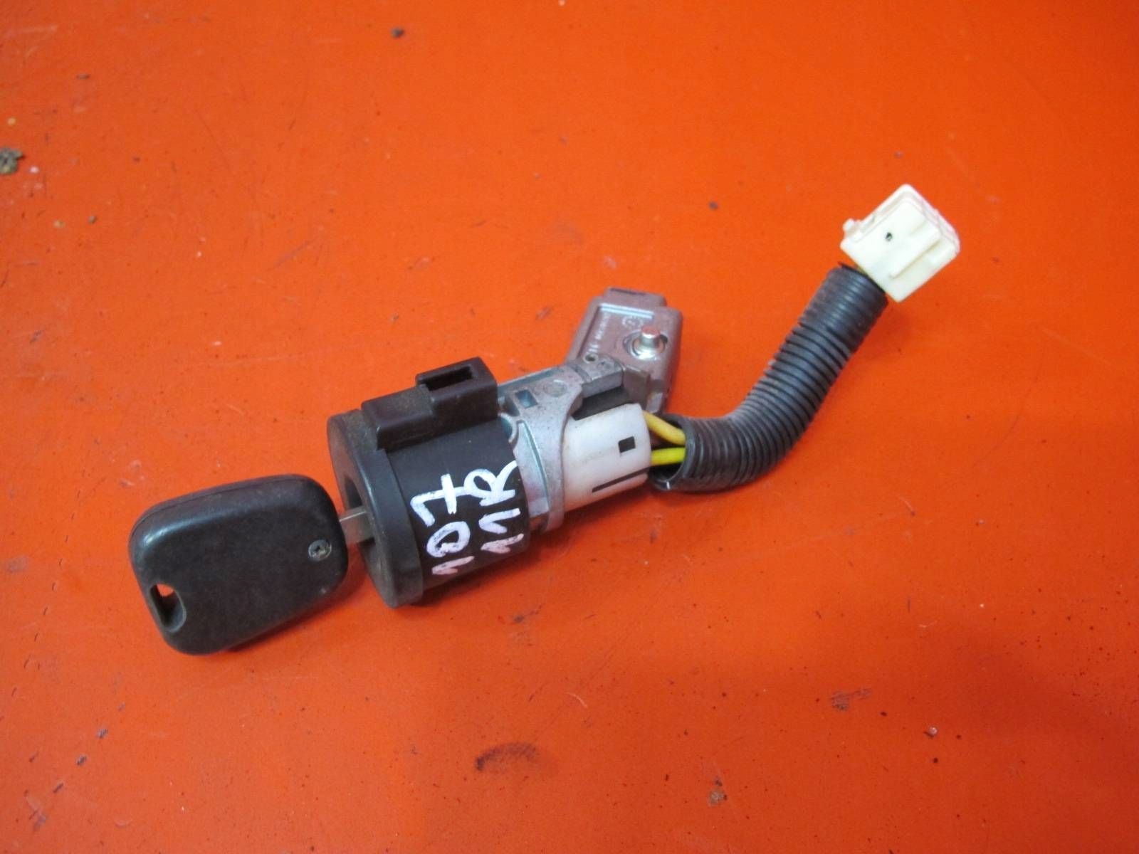 PEUGEOT 107 05- ignition key PILOT N0502200