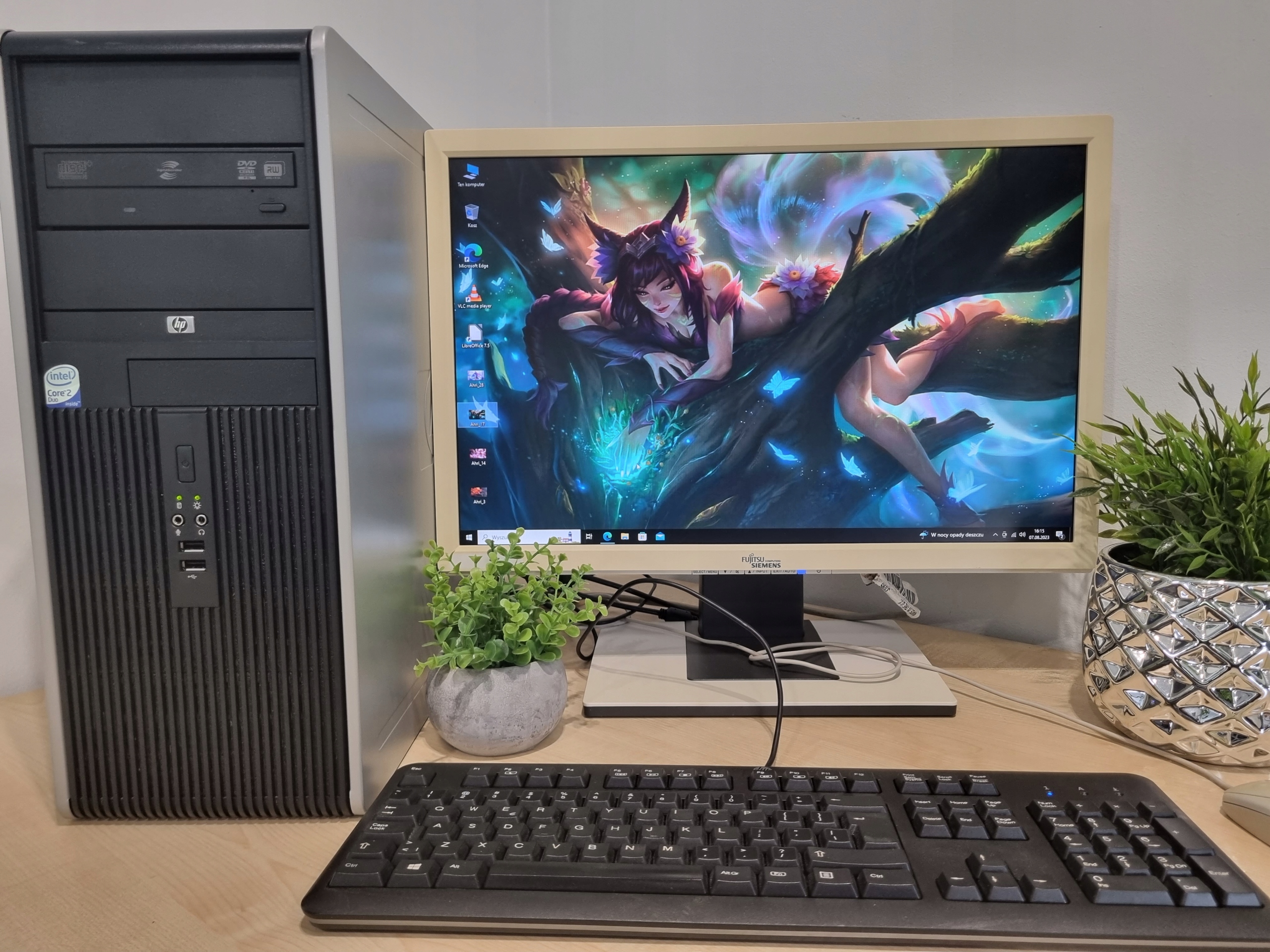 TANI ZESTAW KOMPUTEROWY 4GB 250GB LCD 22 WIN10 Model LPINT22TOW