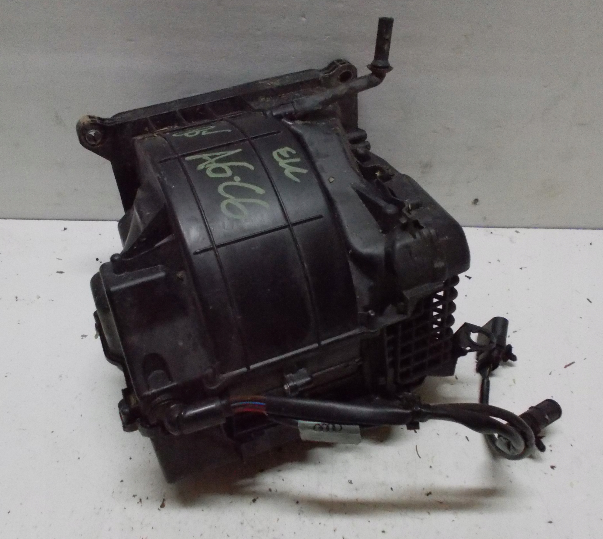 AUDI A6 C6 2.0 TFSI 08R heater heating 4F0820155F