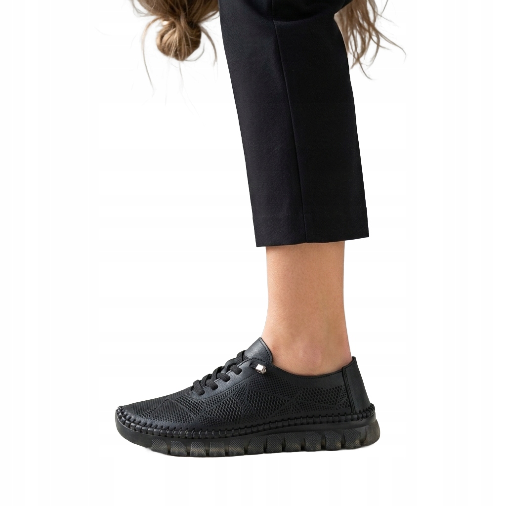 Peon Černé Dámské Kožené Polobotky S Geometrickým Vzorem 40 Opa